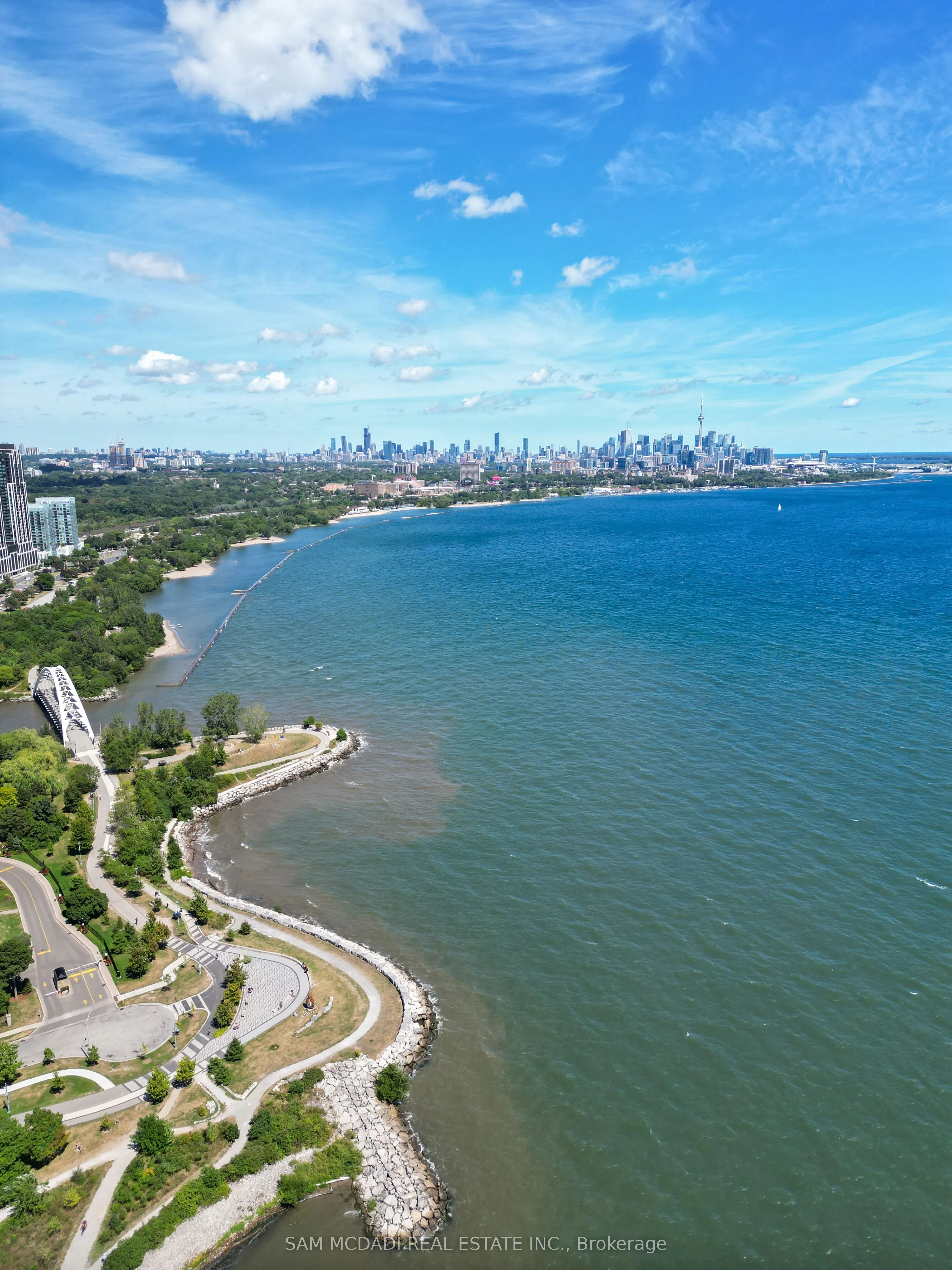 2045 Lakeshore Boulevard W, #2212