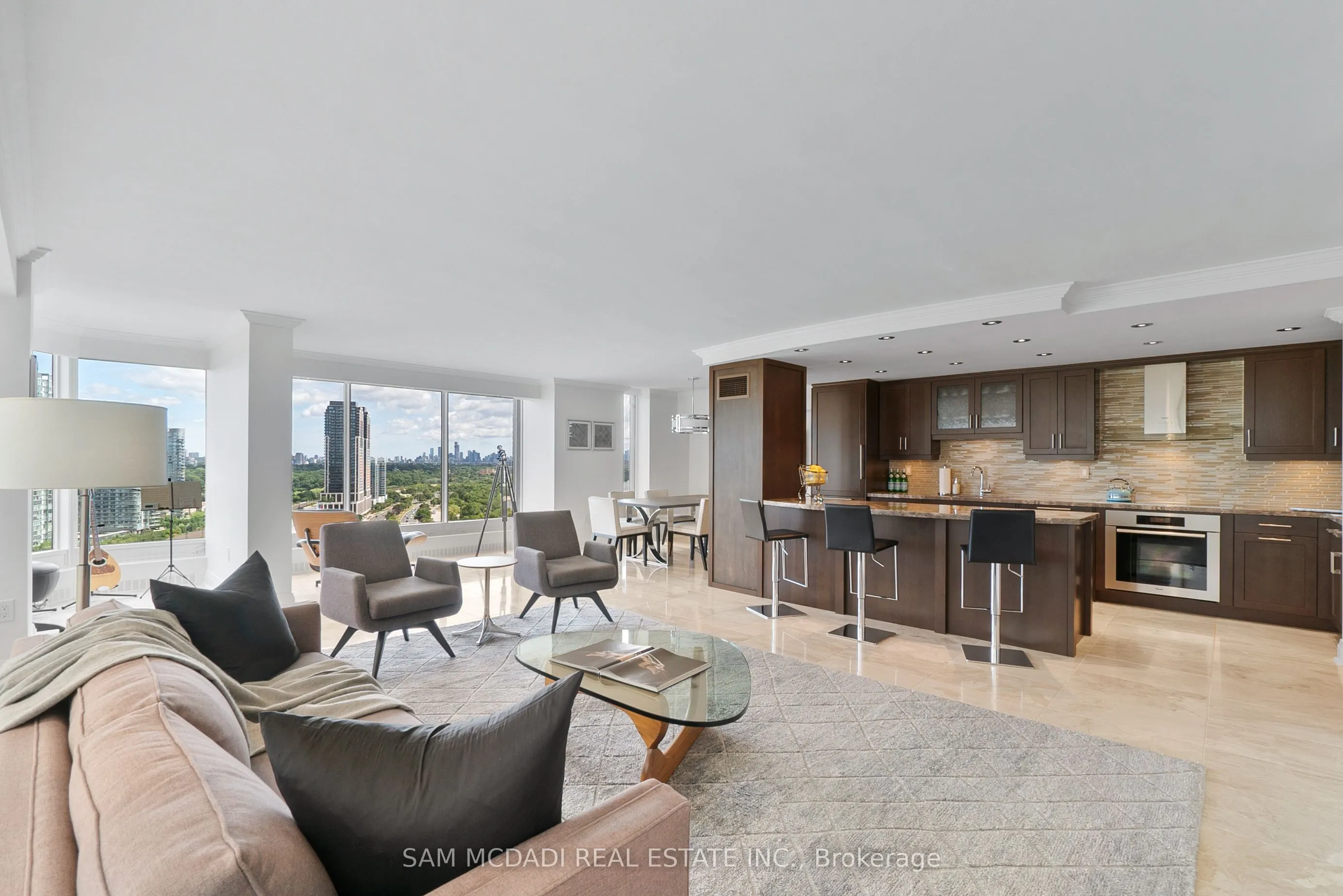 2045 Lakeshore Boulevard W, #2212