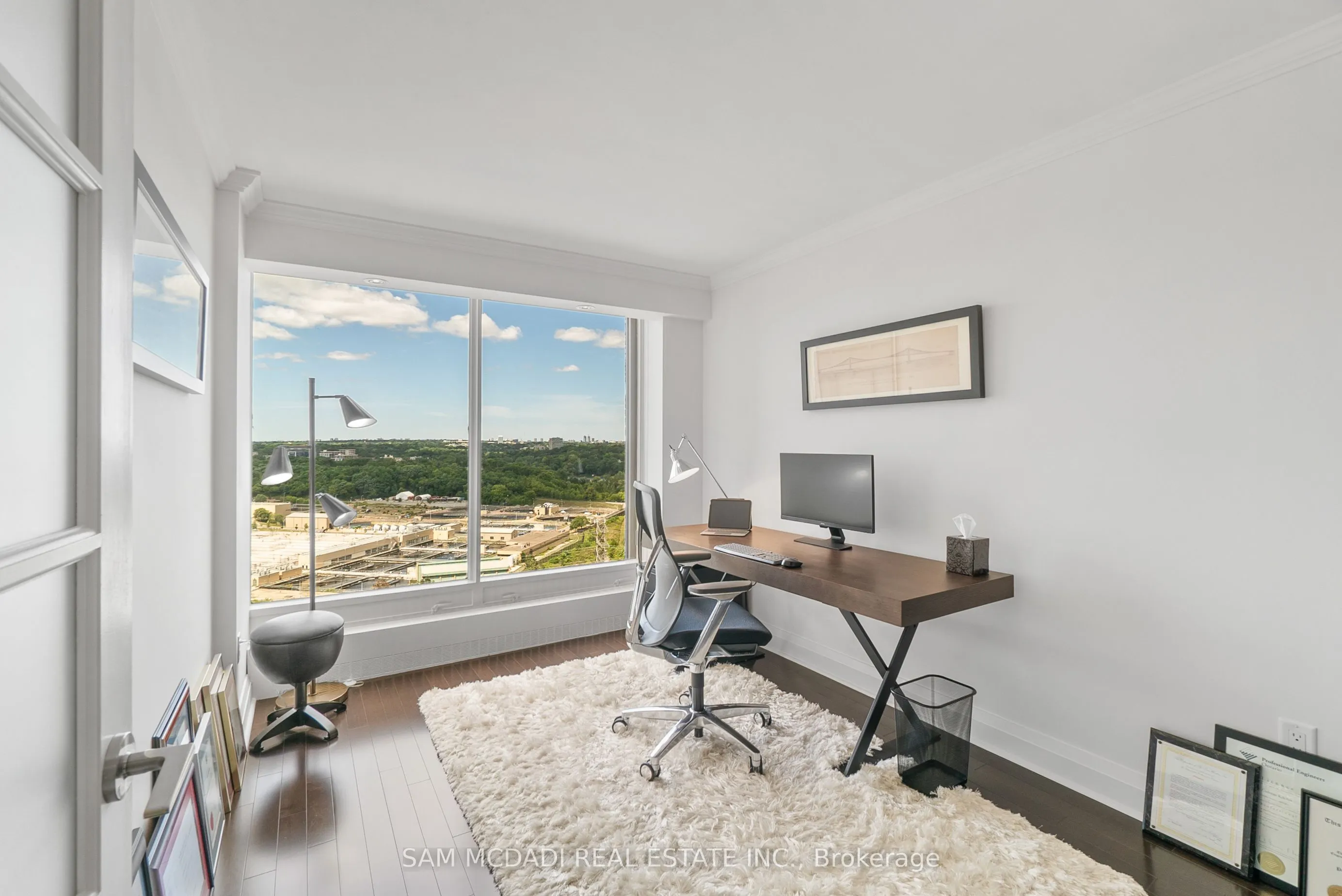 2045 Lakeshore Boulevard W, #2212