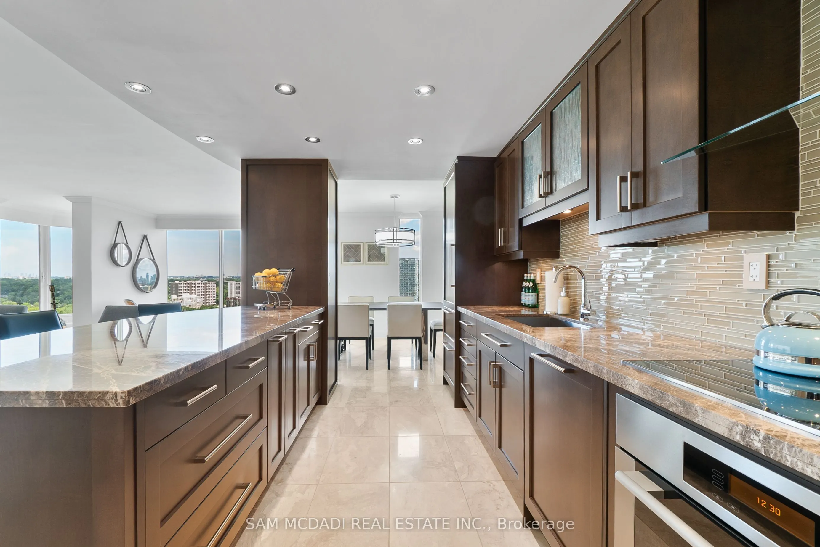 2045 Lakeshore Boulevard W, #2212