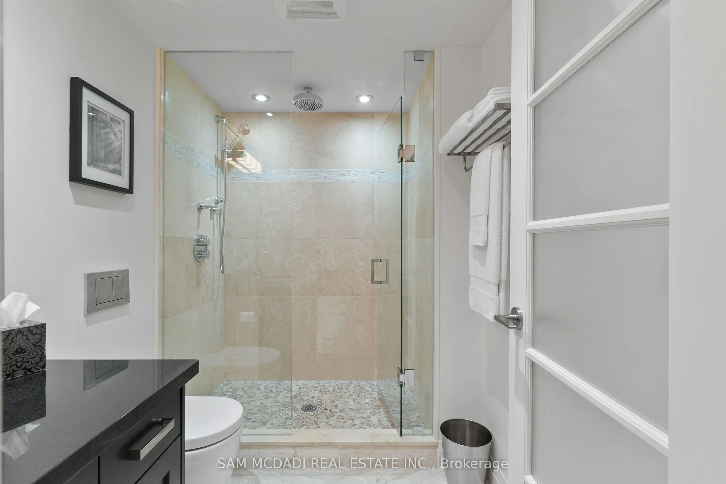 2045 Lakeshore Boulevard W, #2212