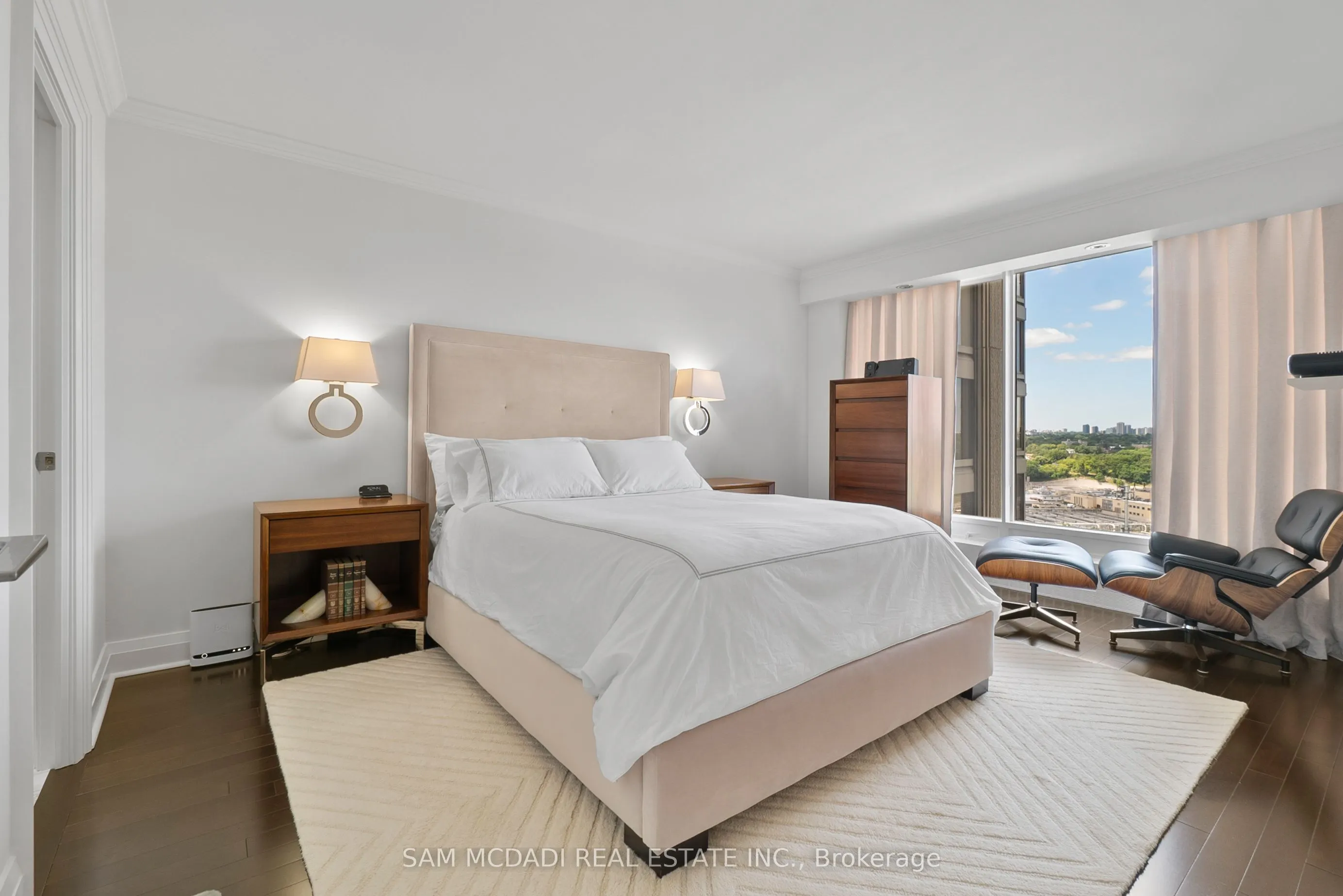 2045 Lakeshore Boulevard W, #2212
