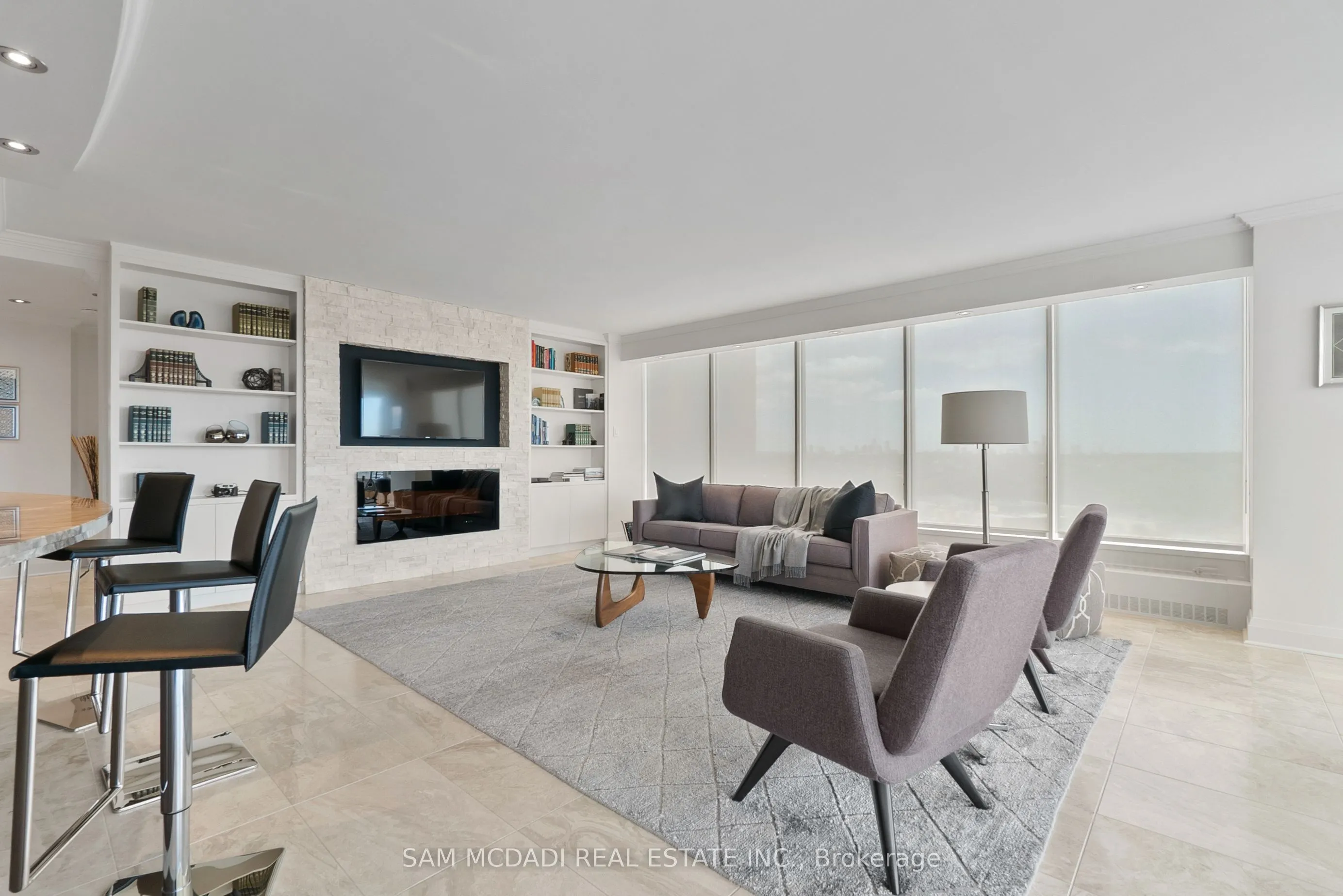 2045 Lakeshore Boulevard W, #2212