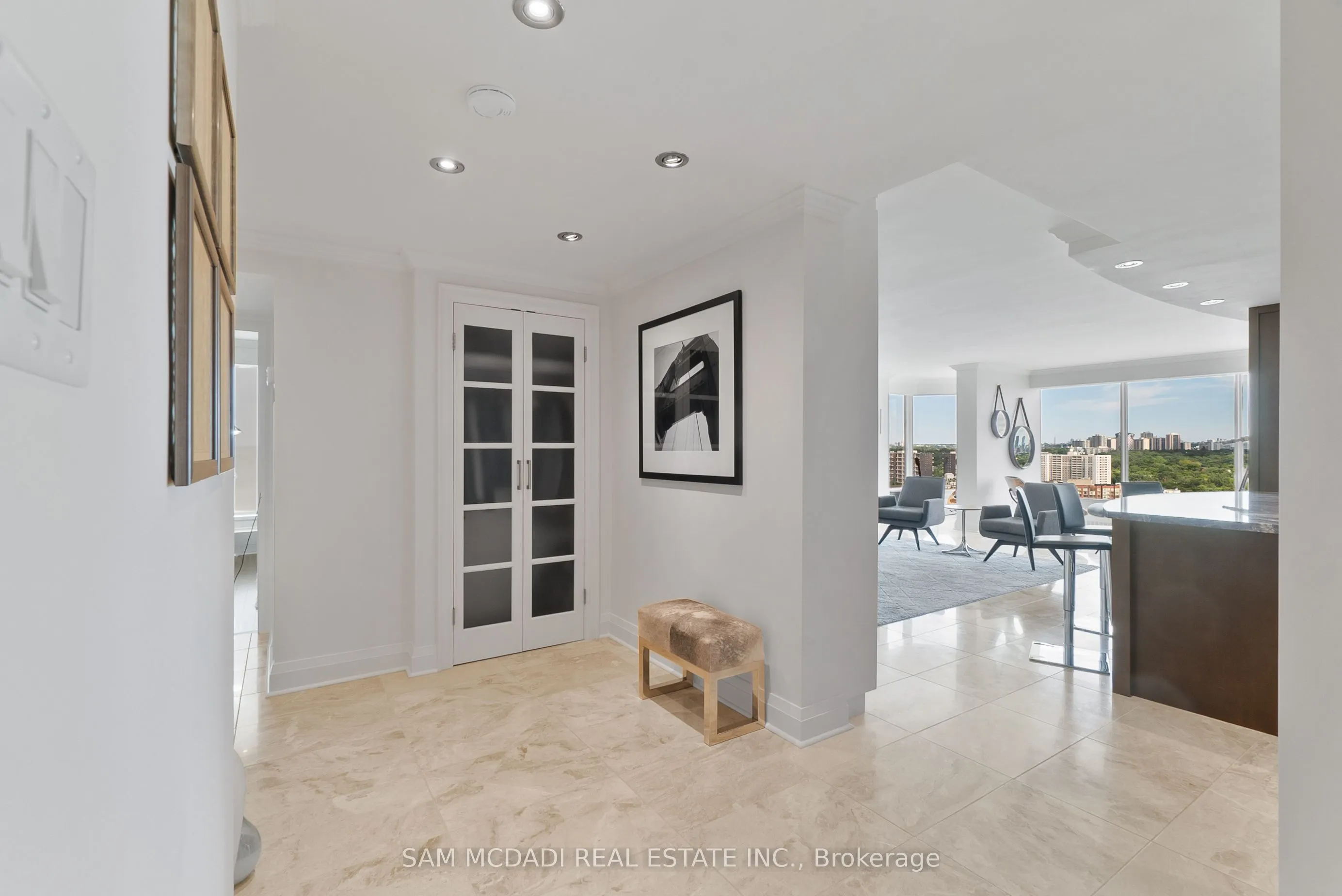 2045 Lakeshore Boulevard W, #2212