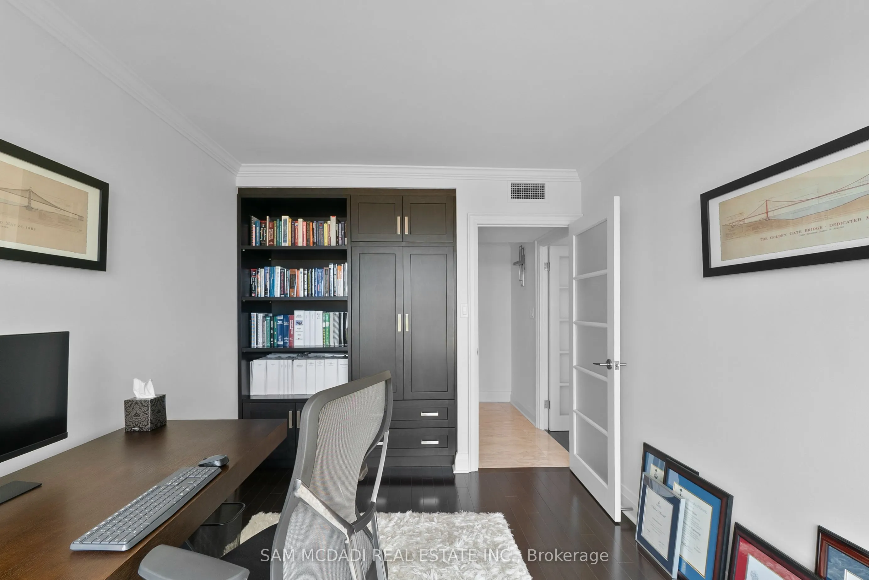 2045 Lakeshore Boulevard W, #2212