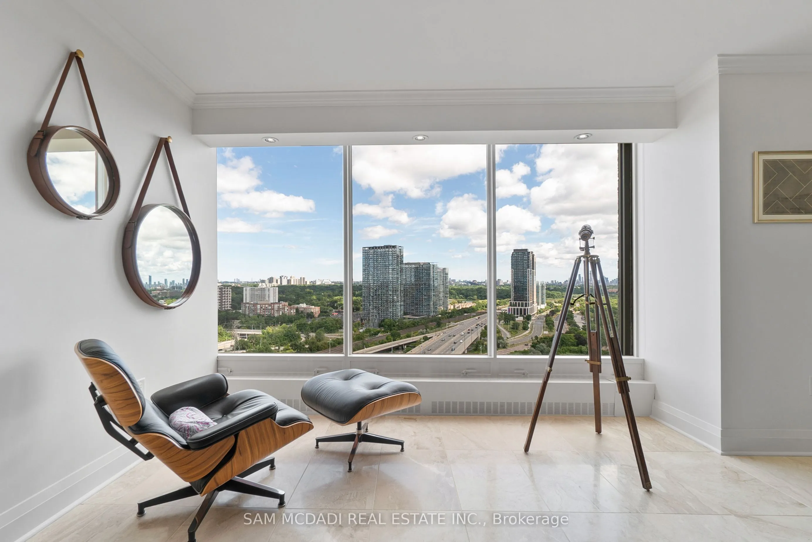 2045 Lakeshore Boulevard W, #2212