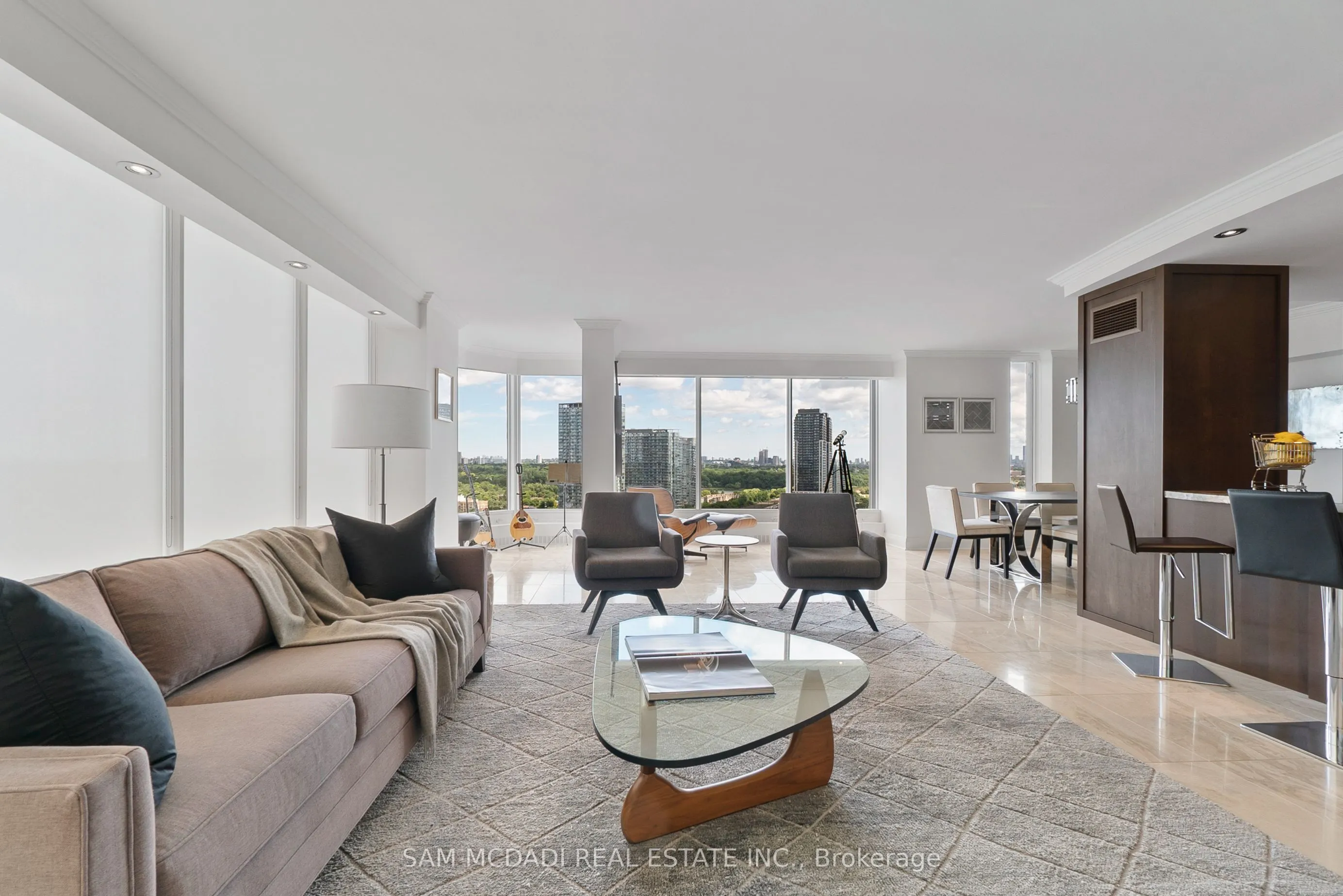 2045 Lakeshore Boulevard W, #2212