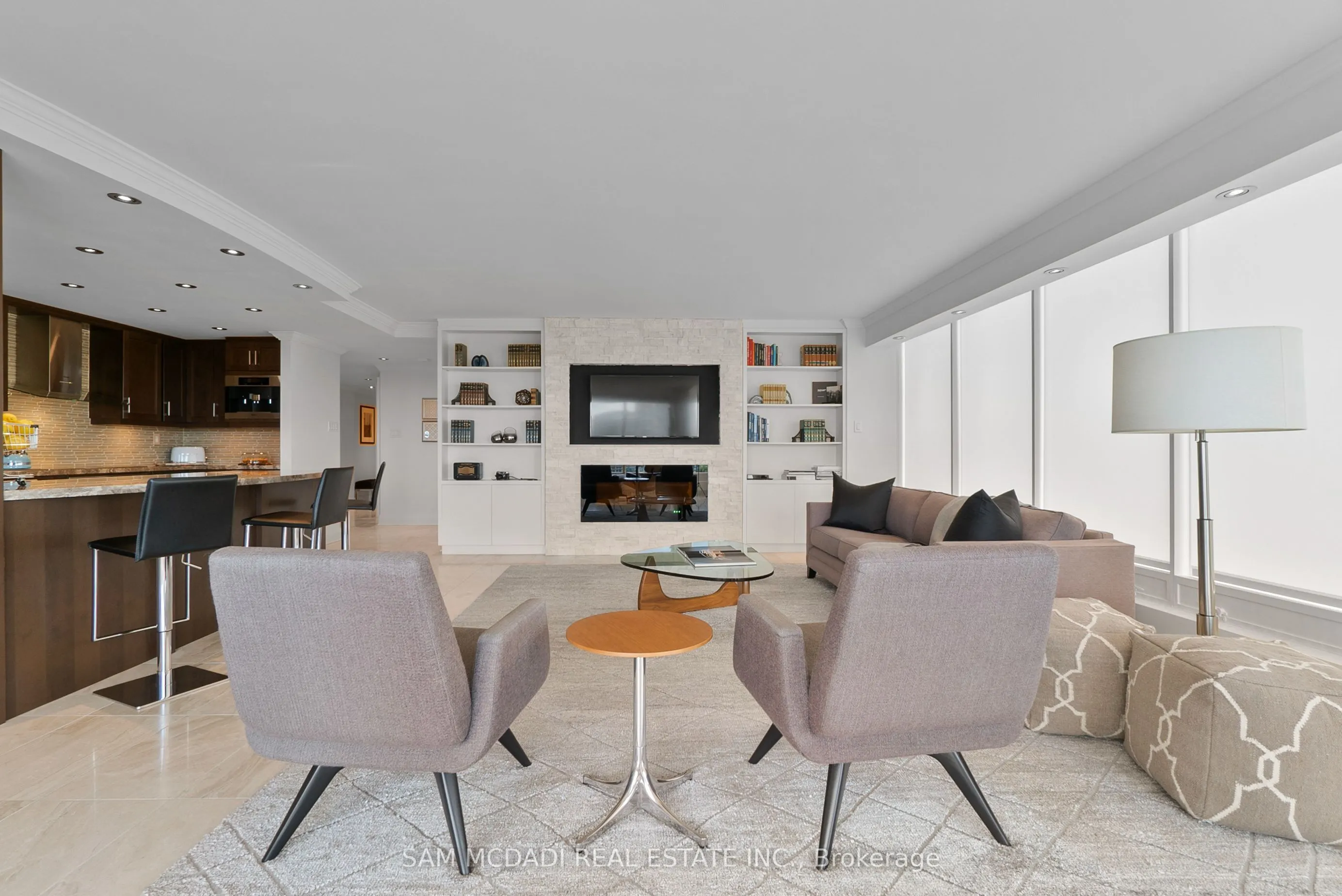 2045 Lakeshore Boulevard W, #2212