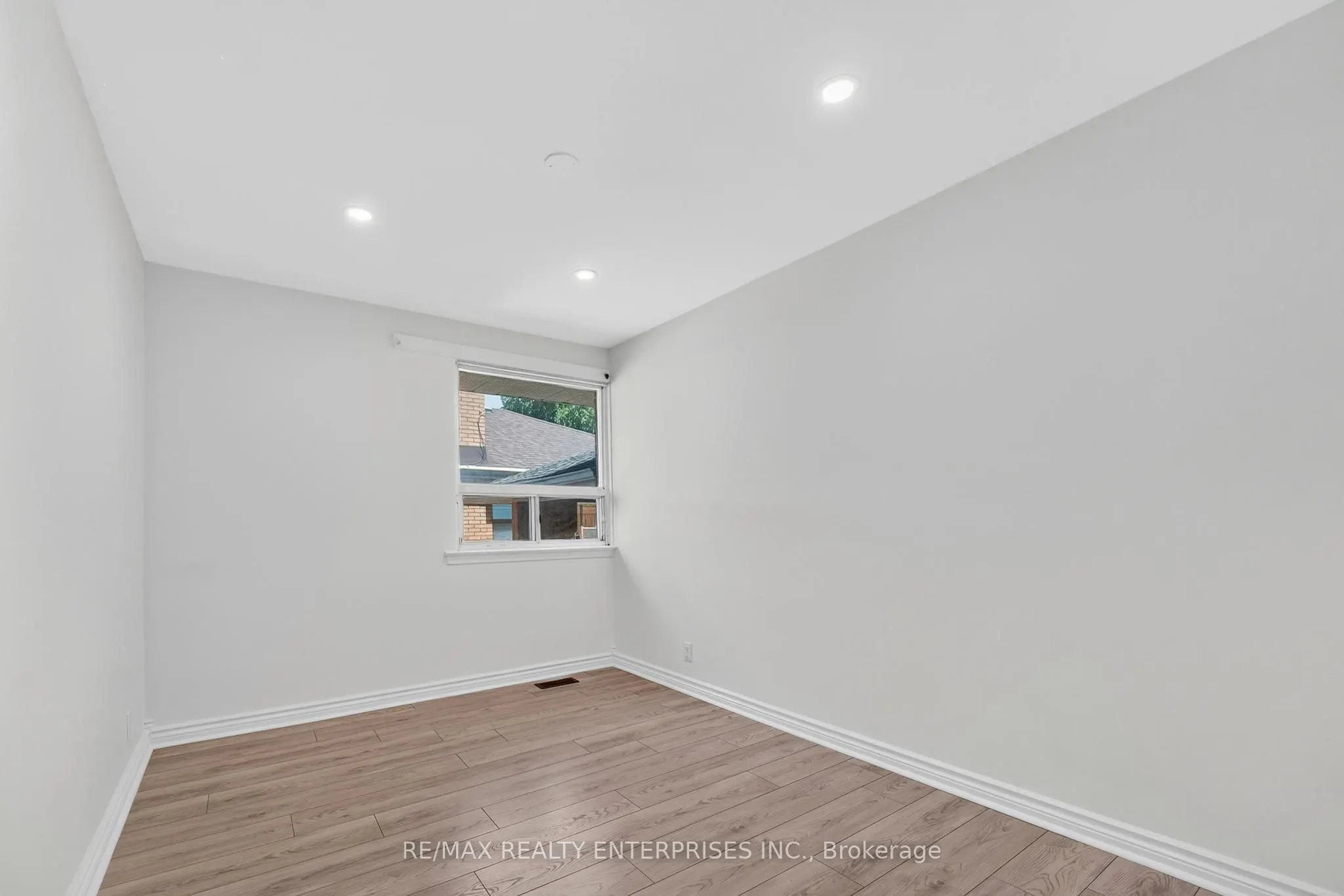 16 Warbeck Place