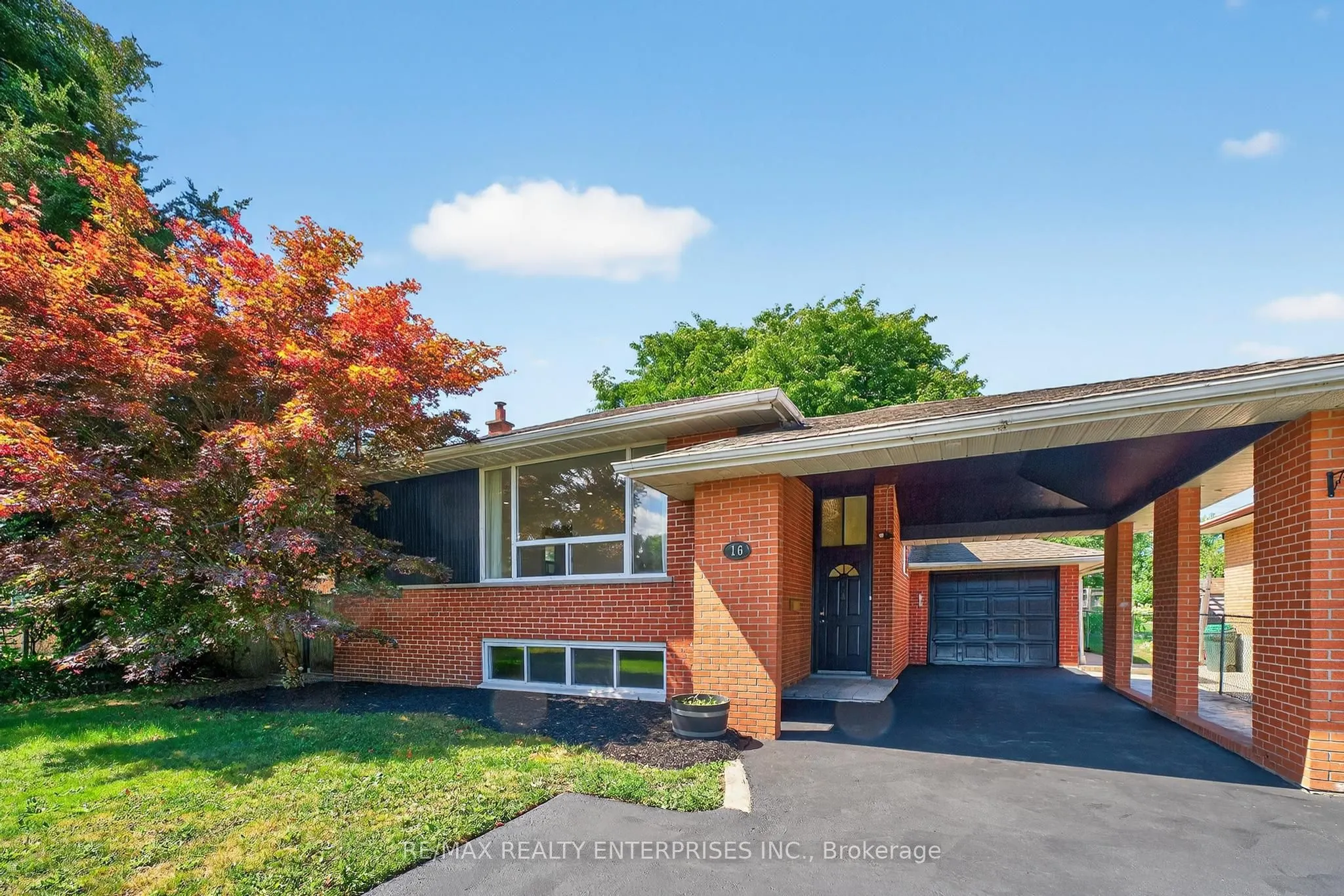 16 Warbeck Place