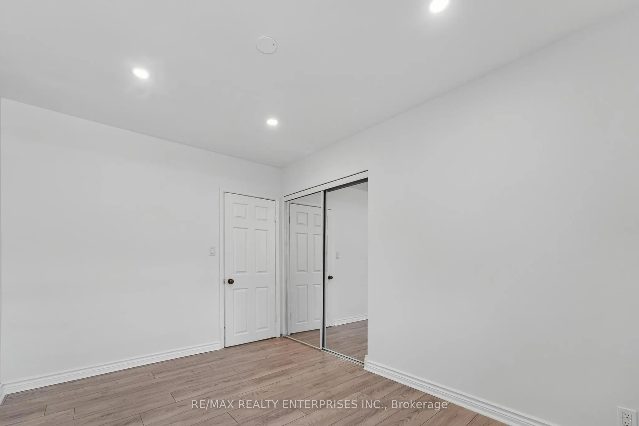 16 Warbeck Place