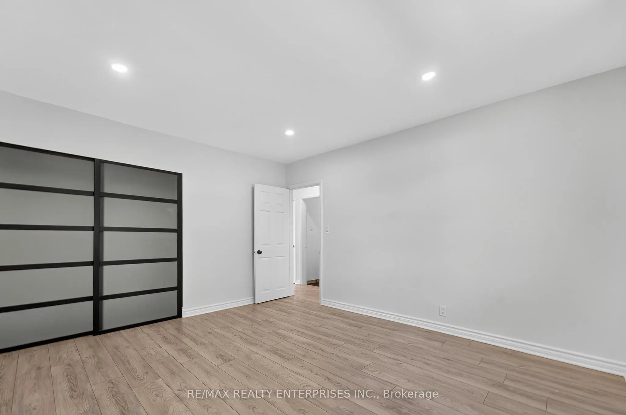 16 Warbeck Place
