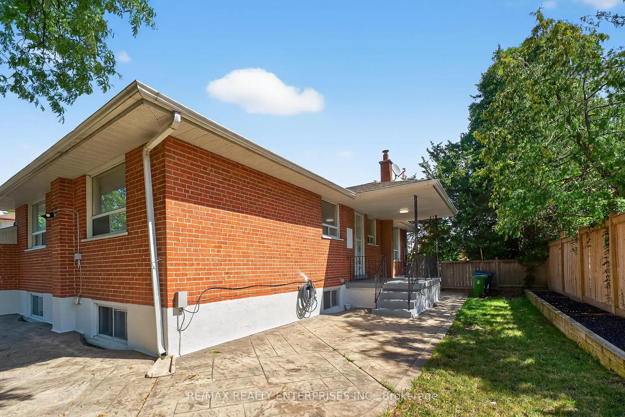 16 Warbeck Place
