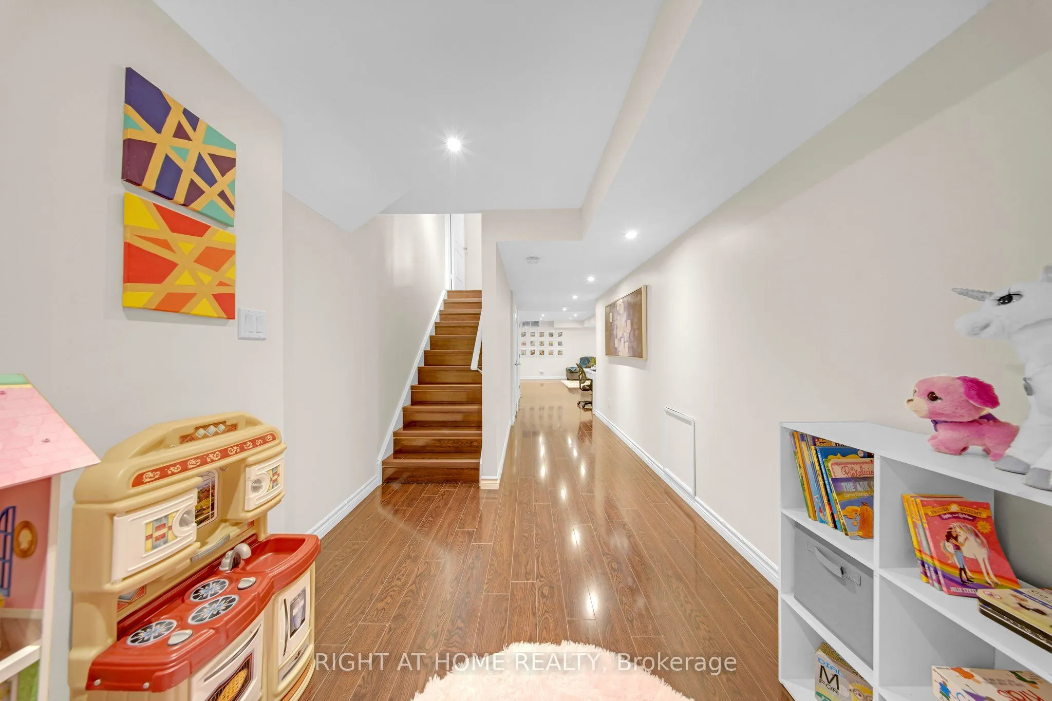 51 Lorenzo Circle