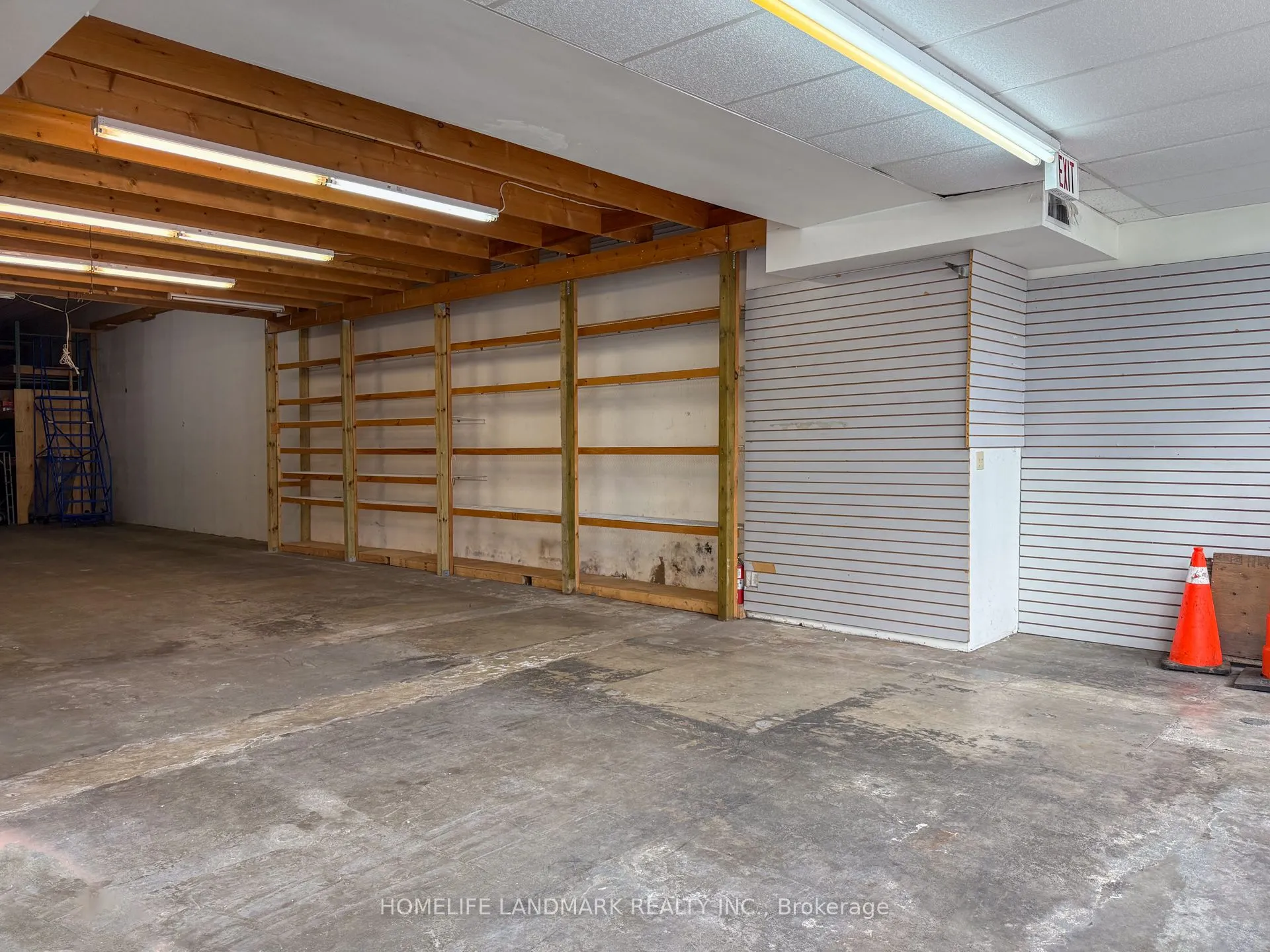 1605 Queen Street W, #5