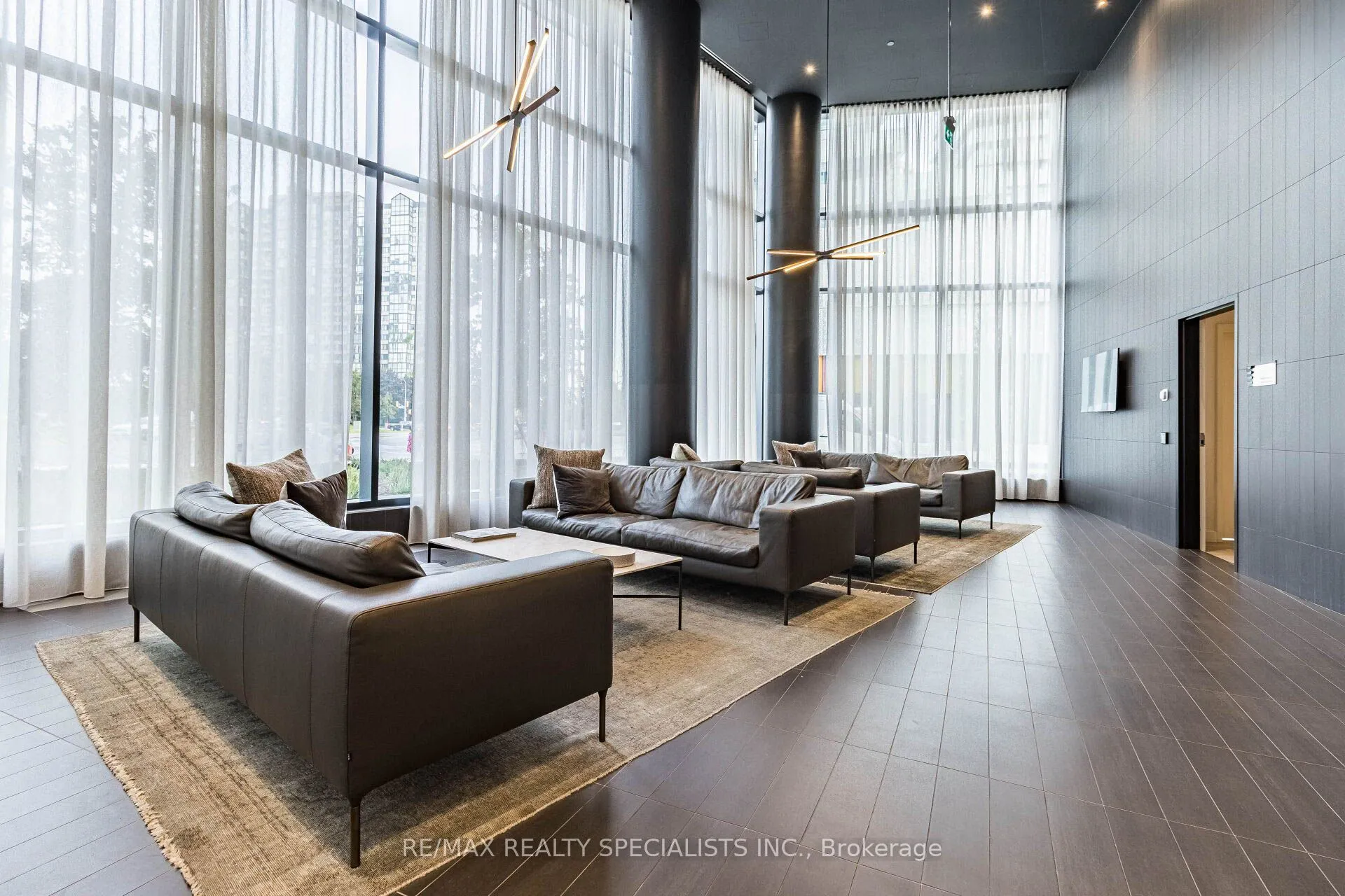3900 Confederation Parkway, #4902