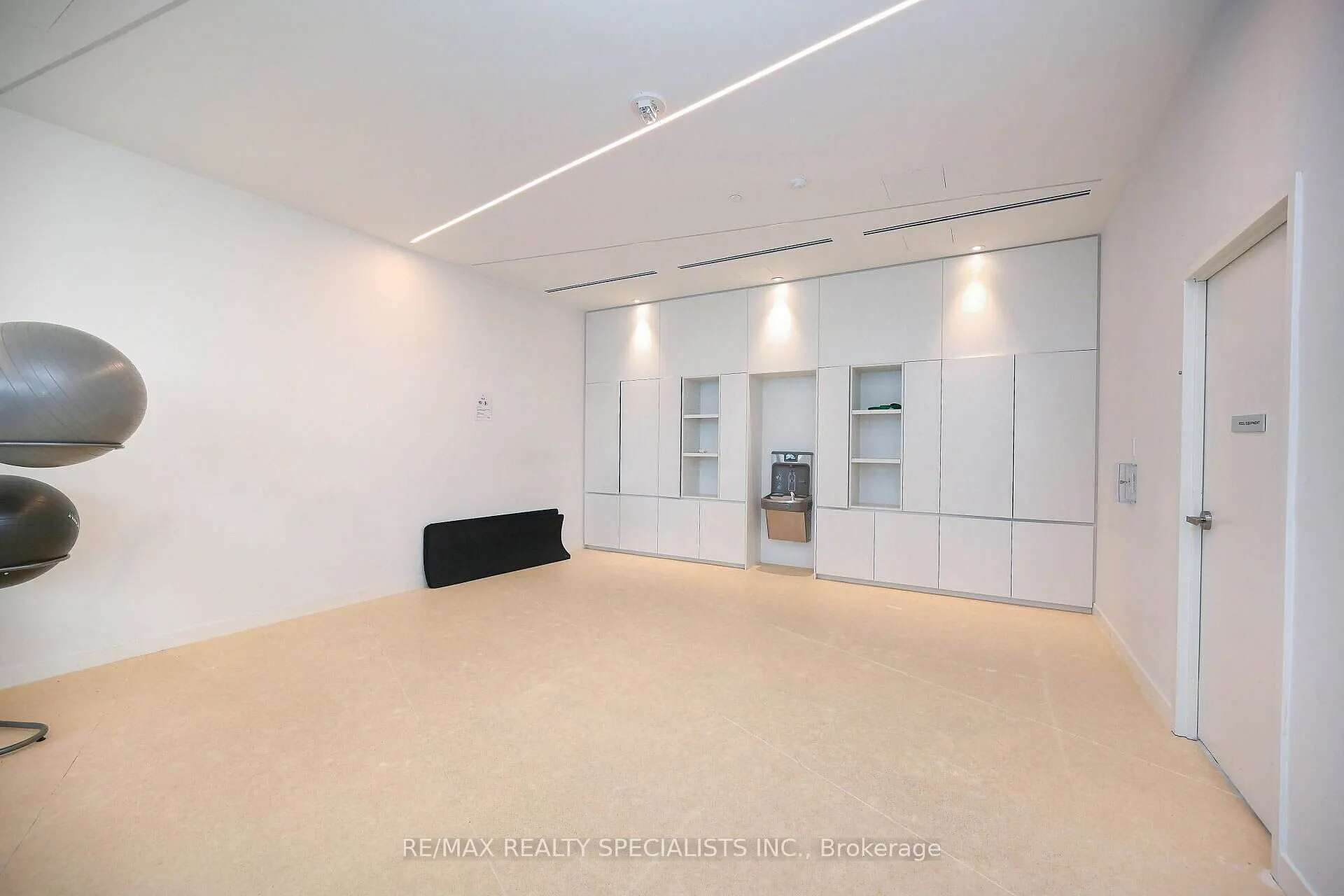 3900 Confederation Parkway, #4902