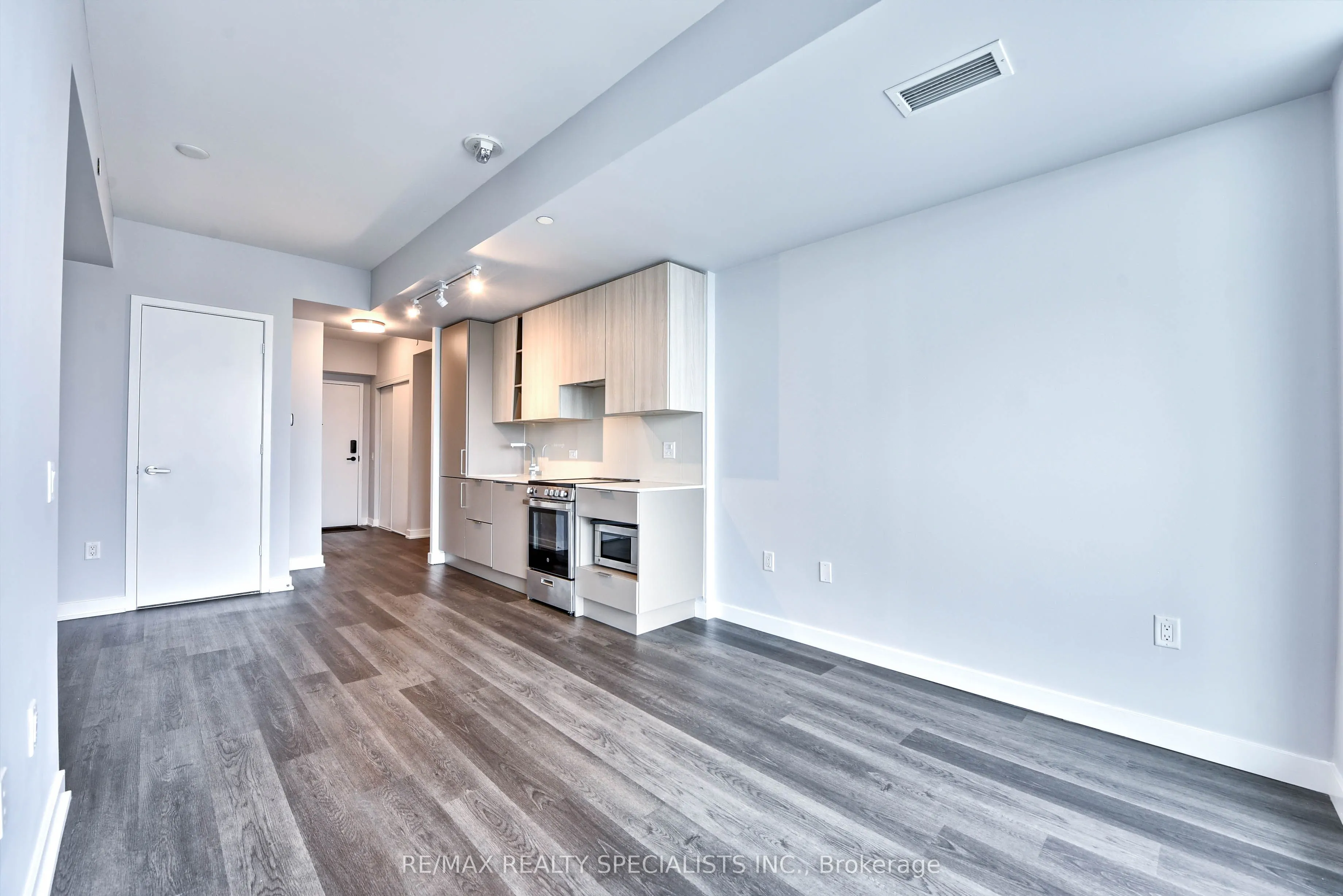 3900 Confederation Parkway, #4902