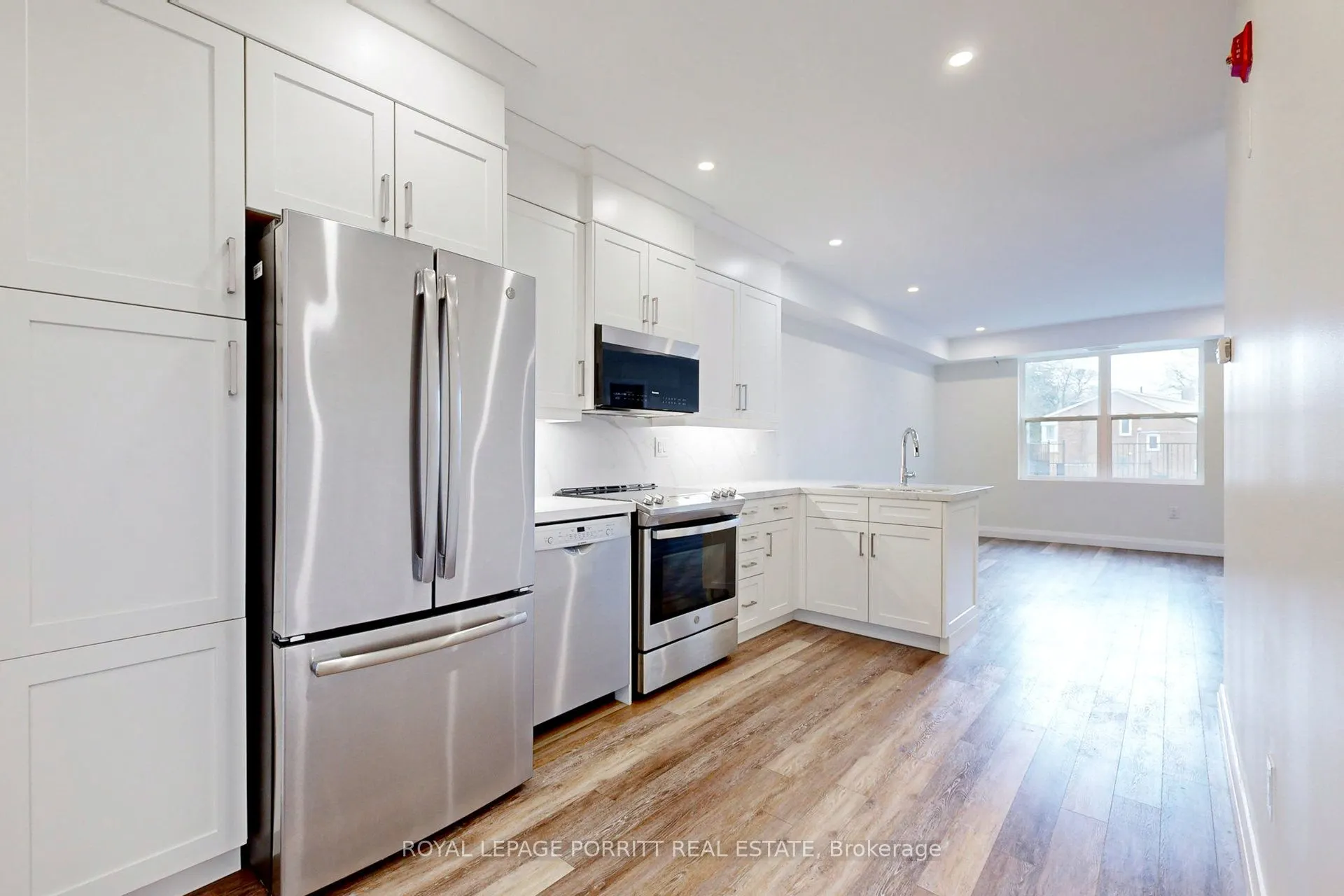 254 Armadale Avenue, ##4