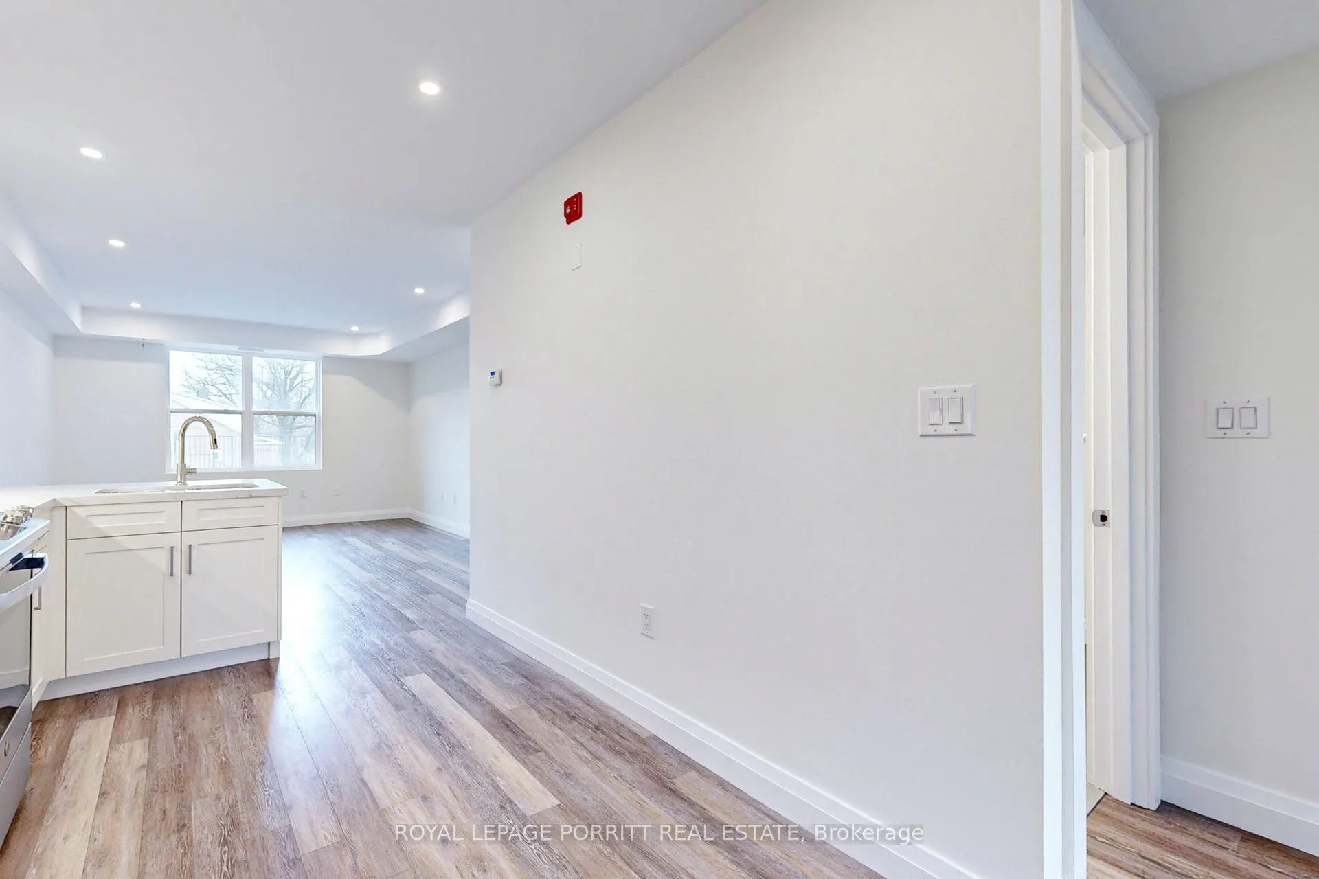 254 Armadale Avenue, ##4