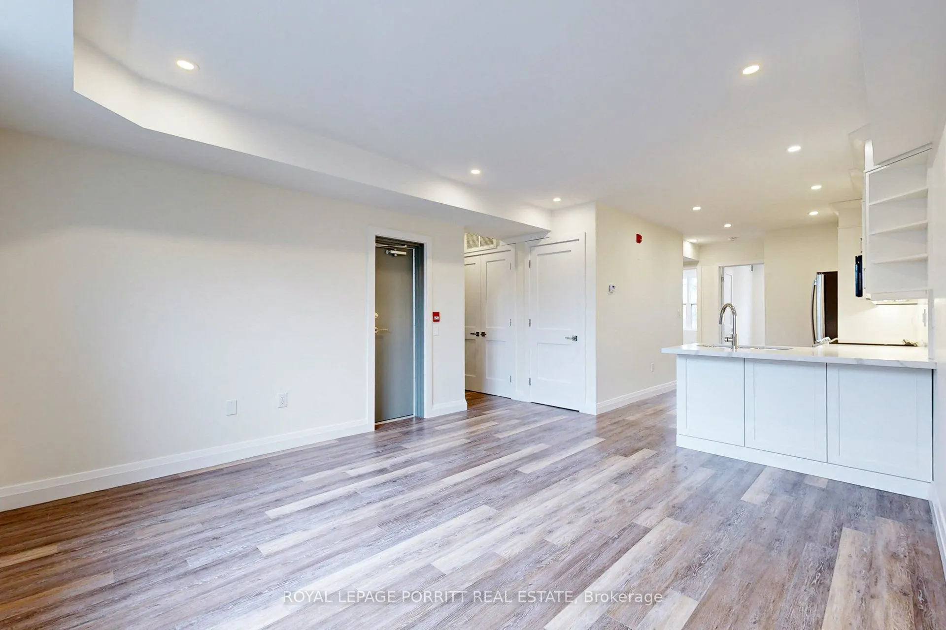254 Armadale Avenue, ##4