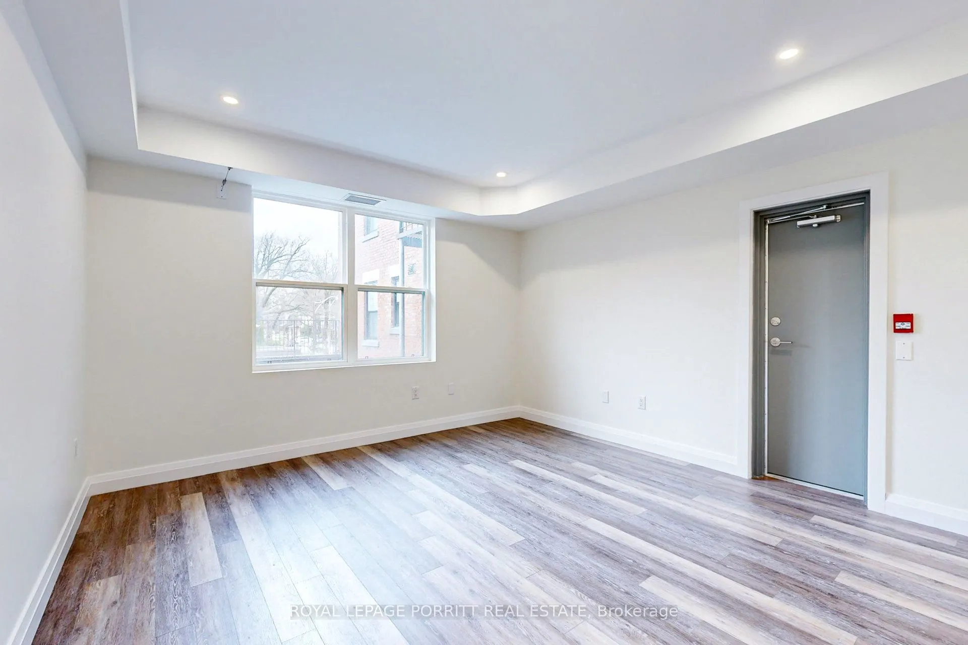 254 Armadale Avenue, ##4