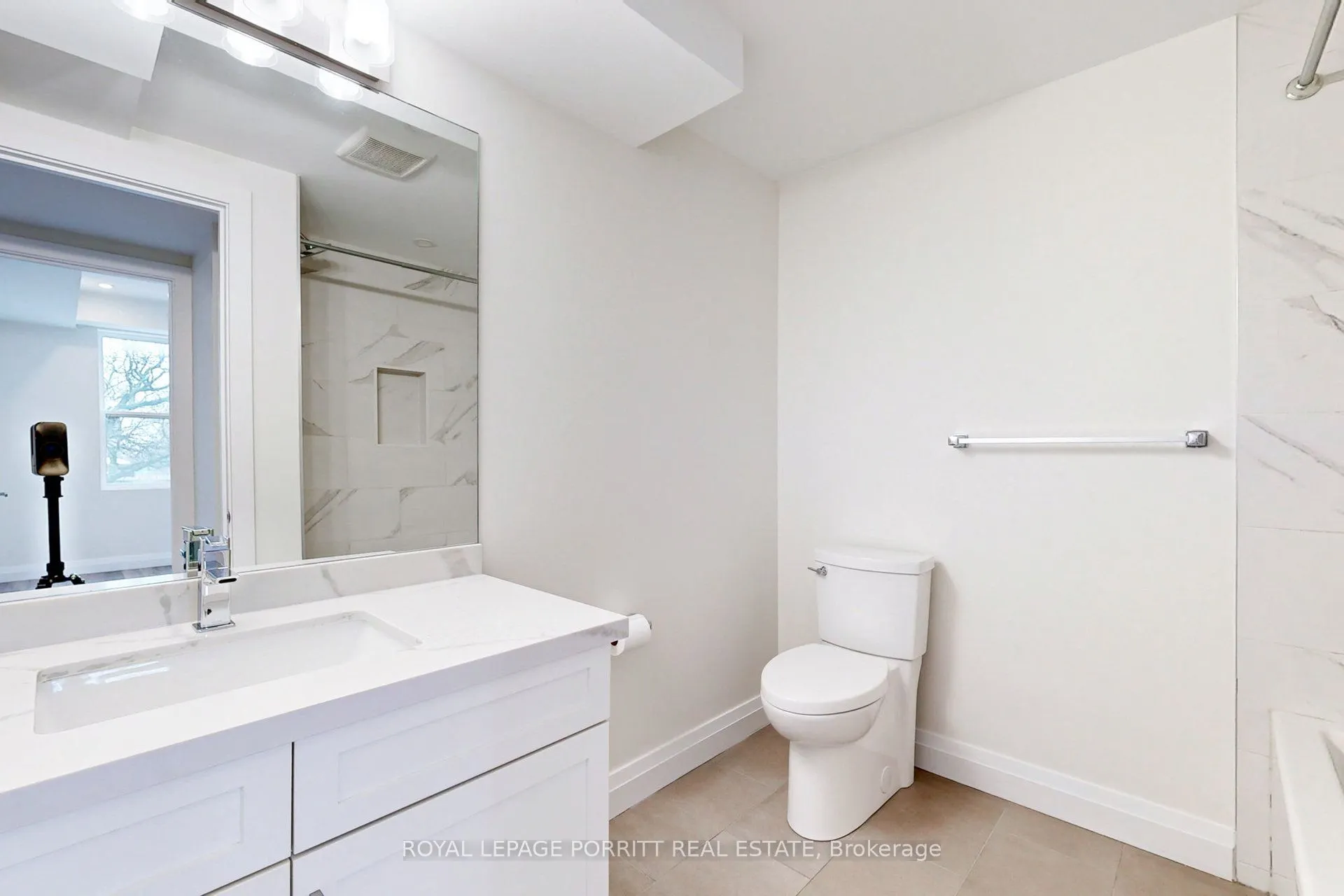 254 Armadale Avenue, ##4