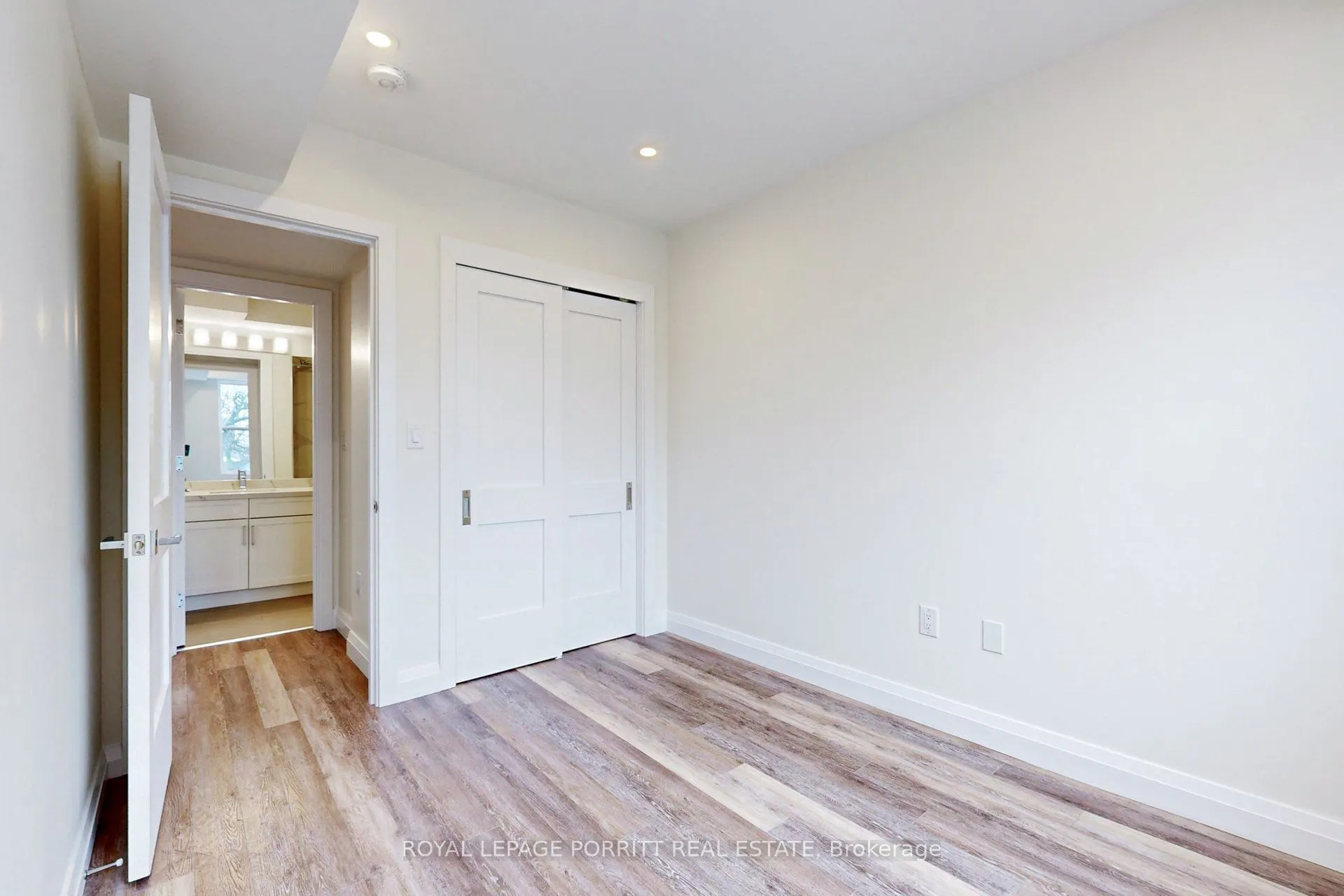 254 Armadale Avenue, ##4