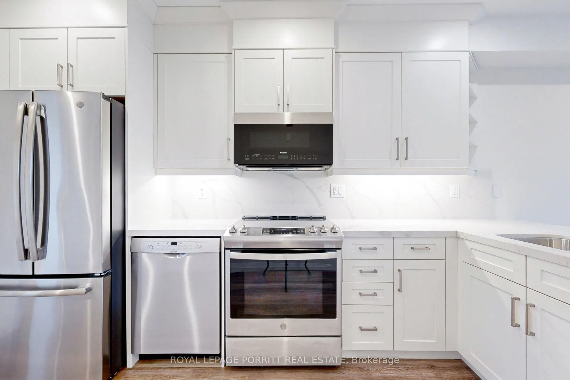 254 Armadale Avenue, ##4