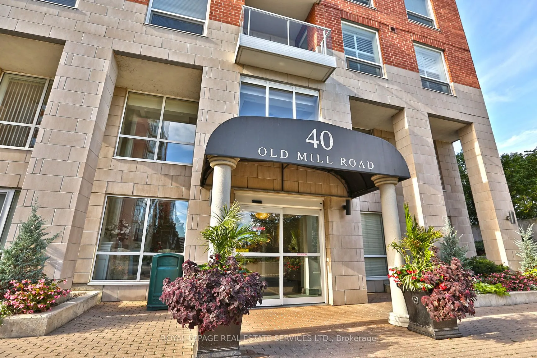 40 Old Mill Road, #PH2