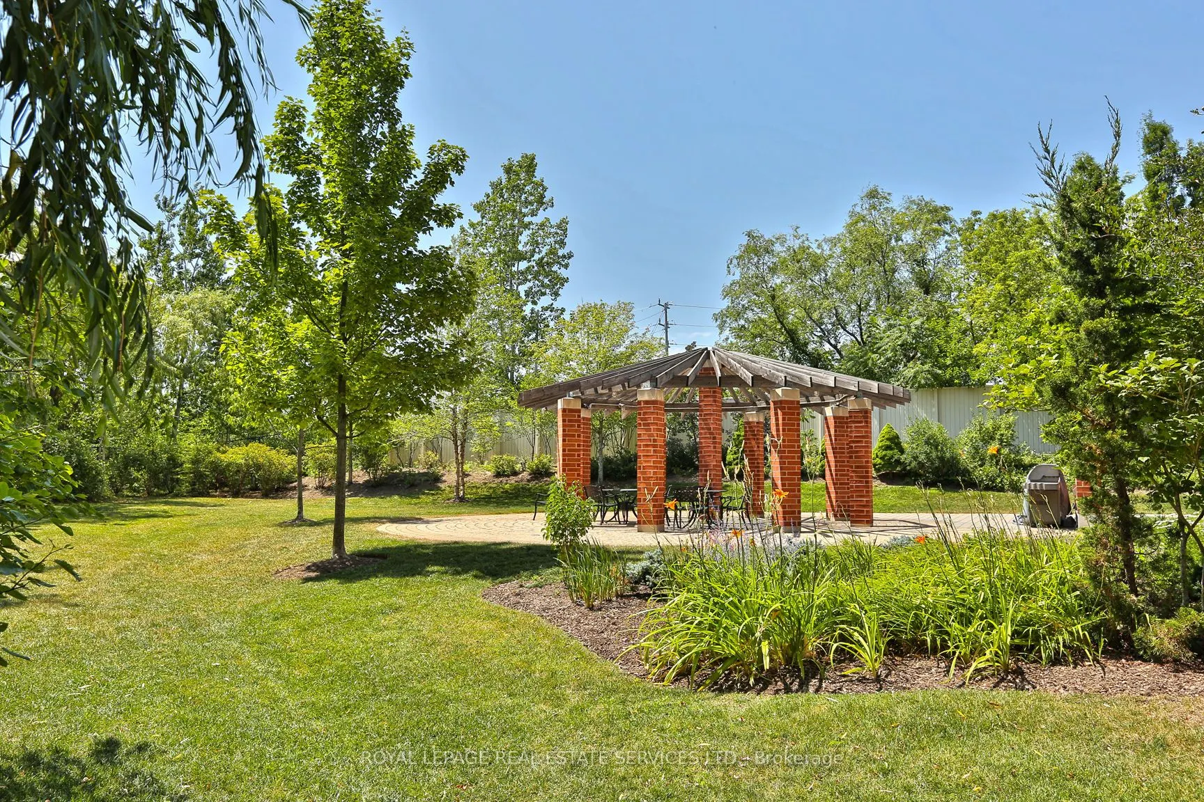 40 Old Mill Road, #PH2