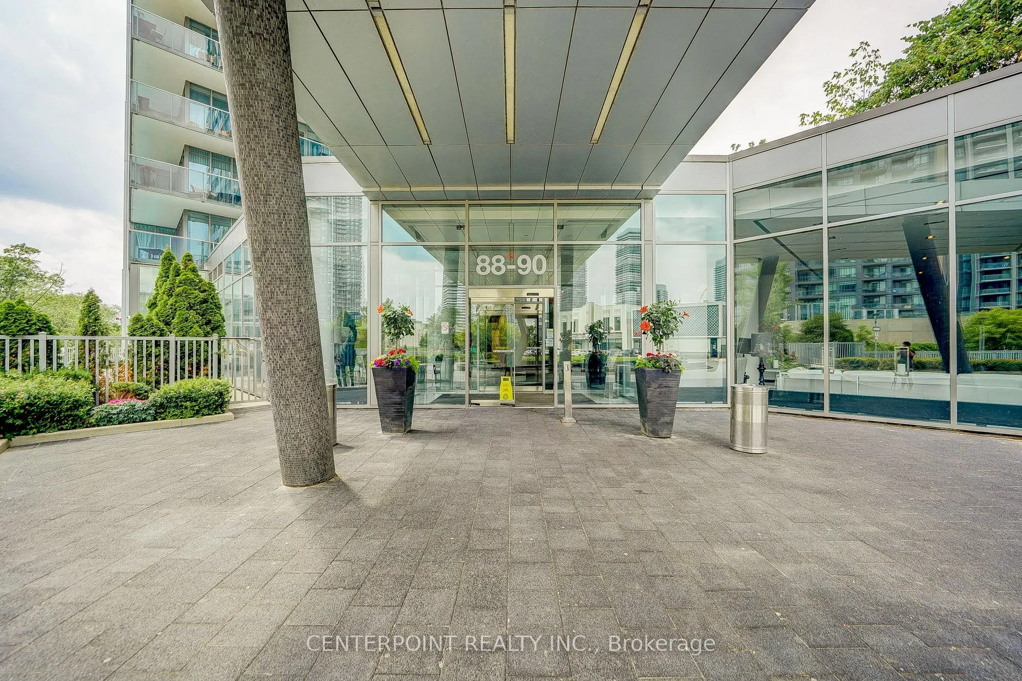 88 Park Lawn Road, #801