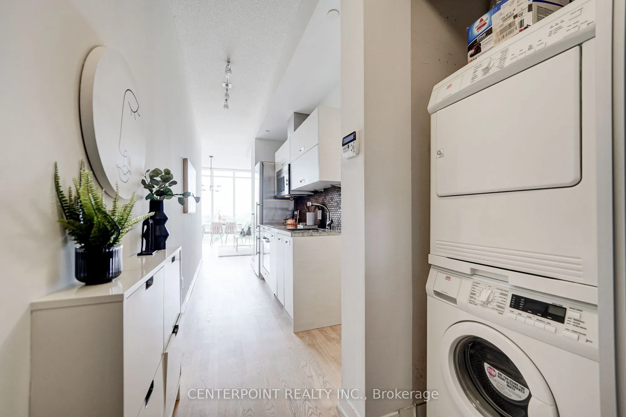 88 Park Lawn Road, #801