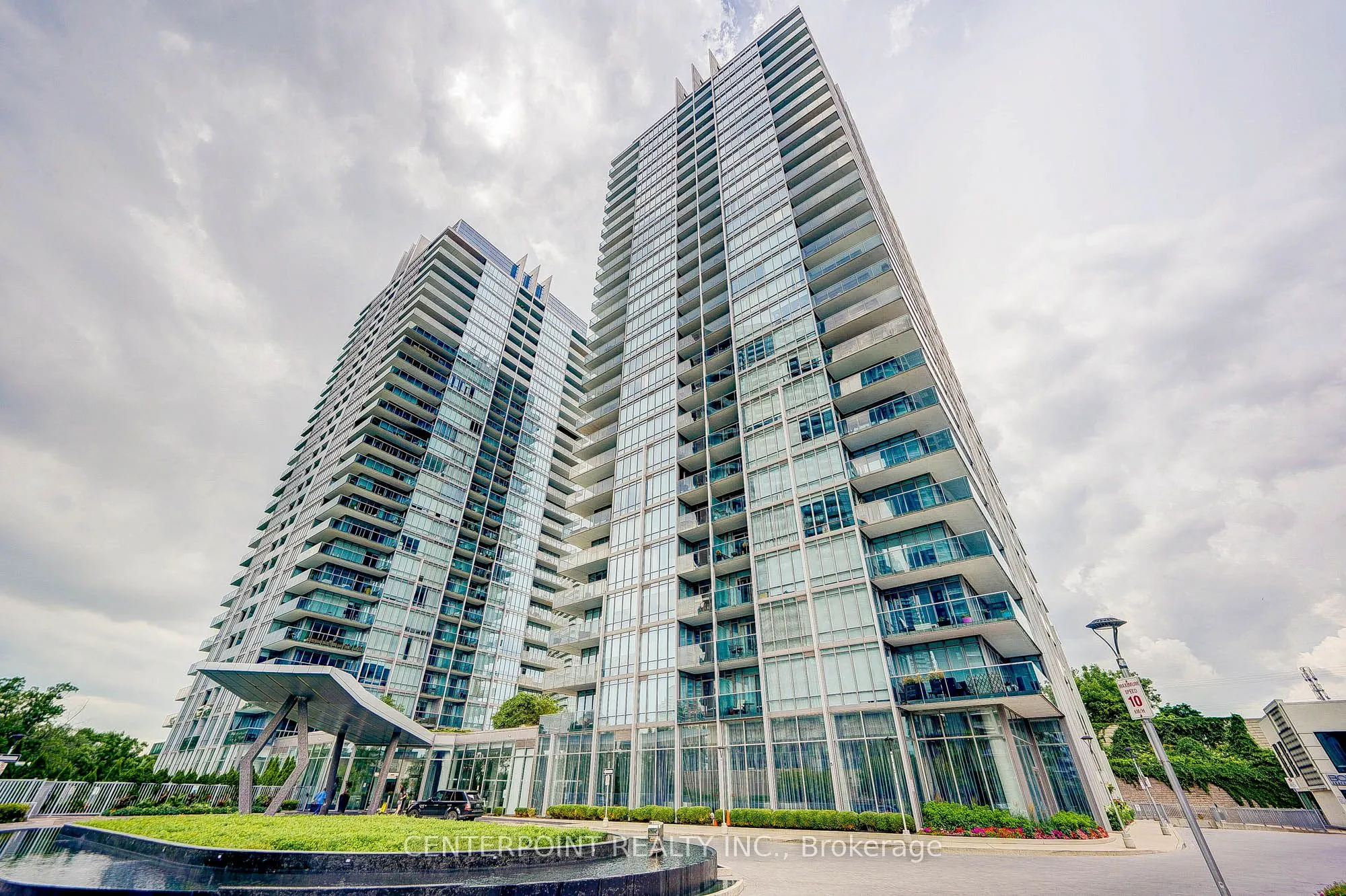 88 Park Lawn Road, #801