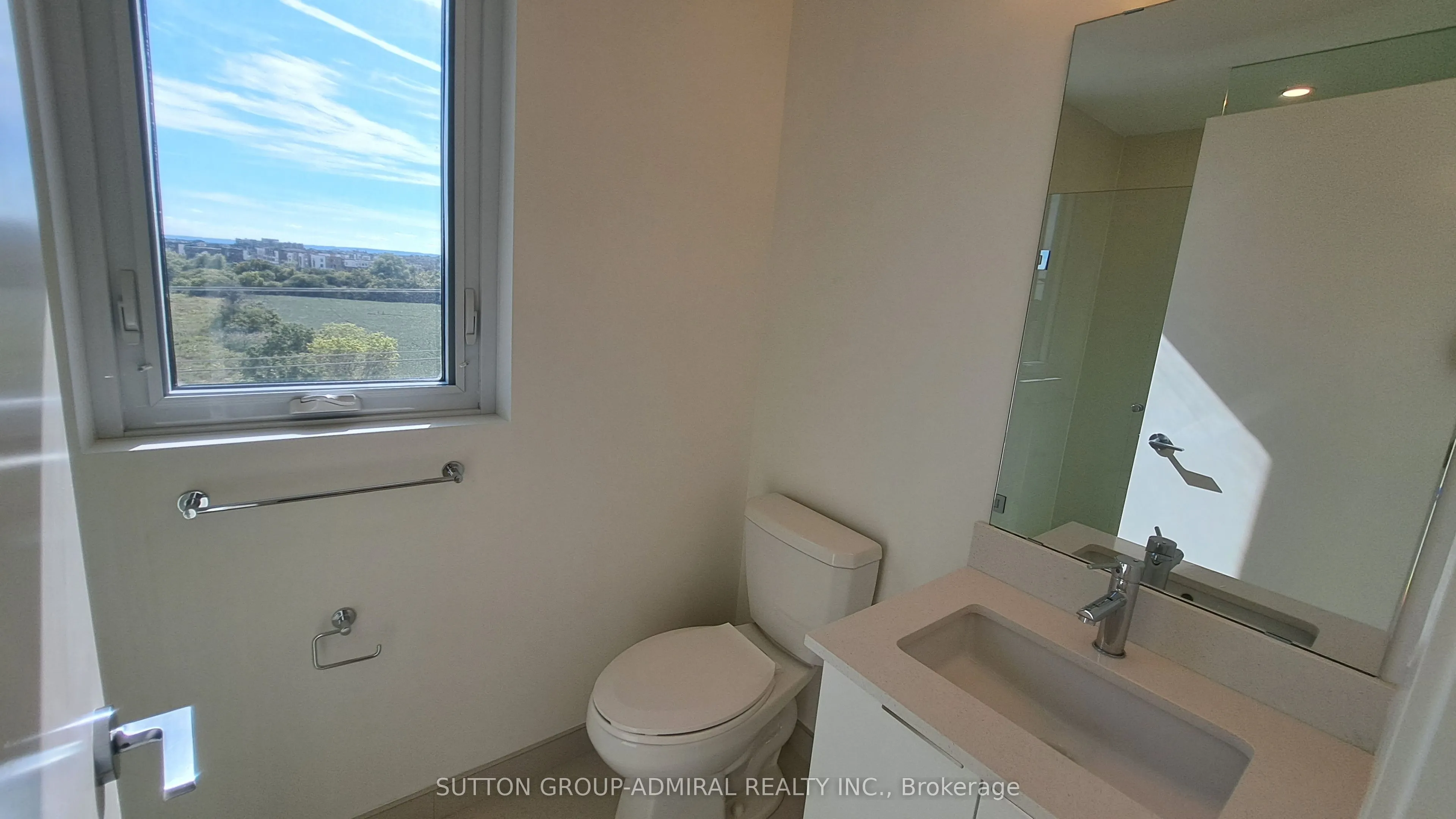 3079 Trafalgar Road, #504