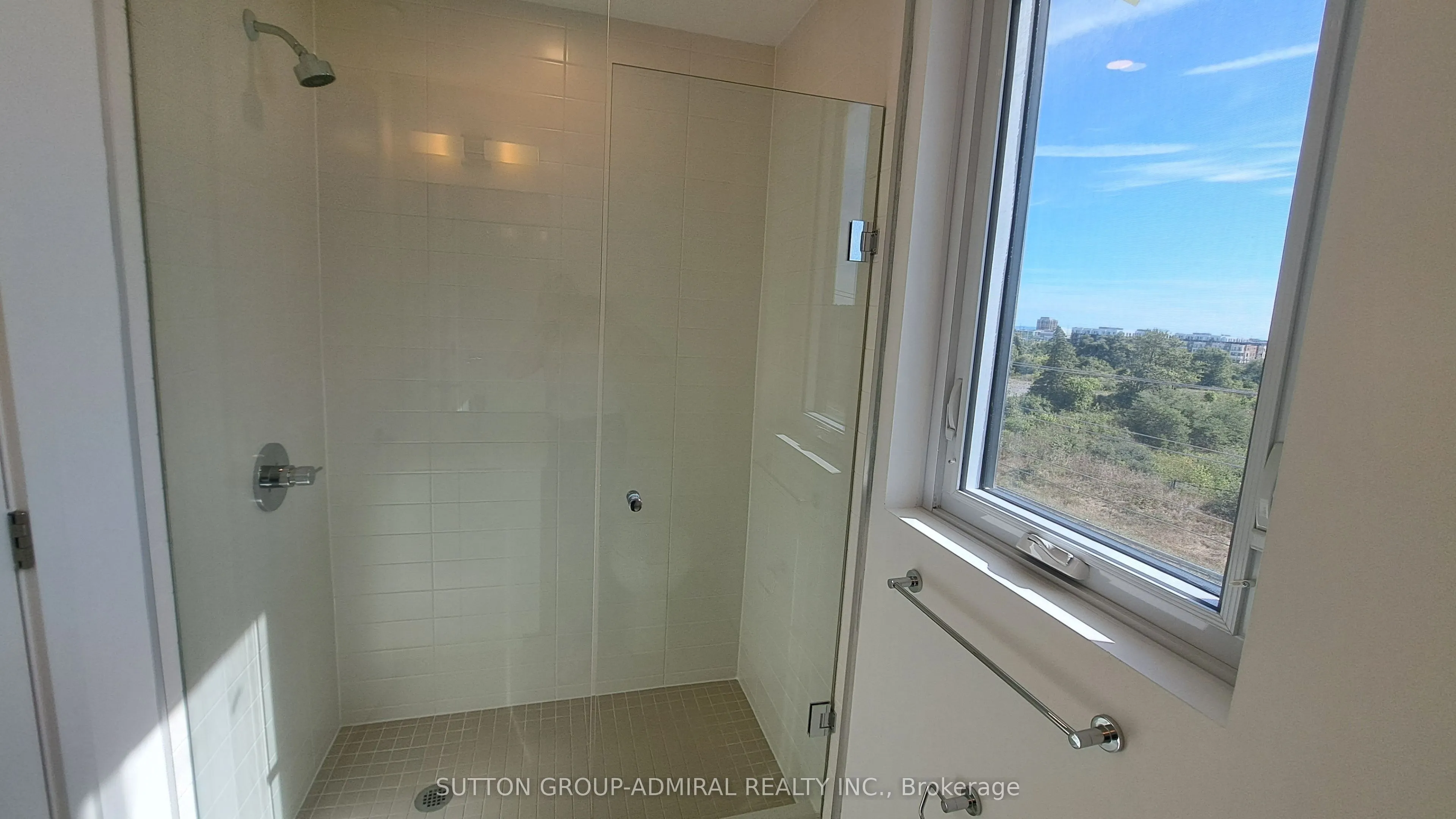 3079 Trafalgar Road, #504