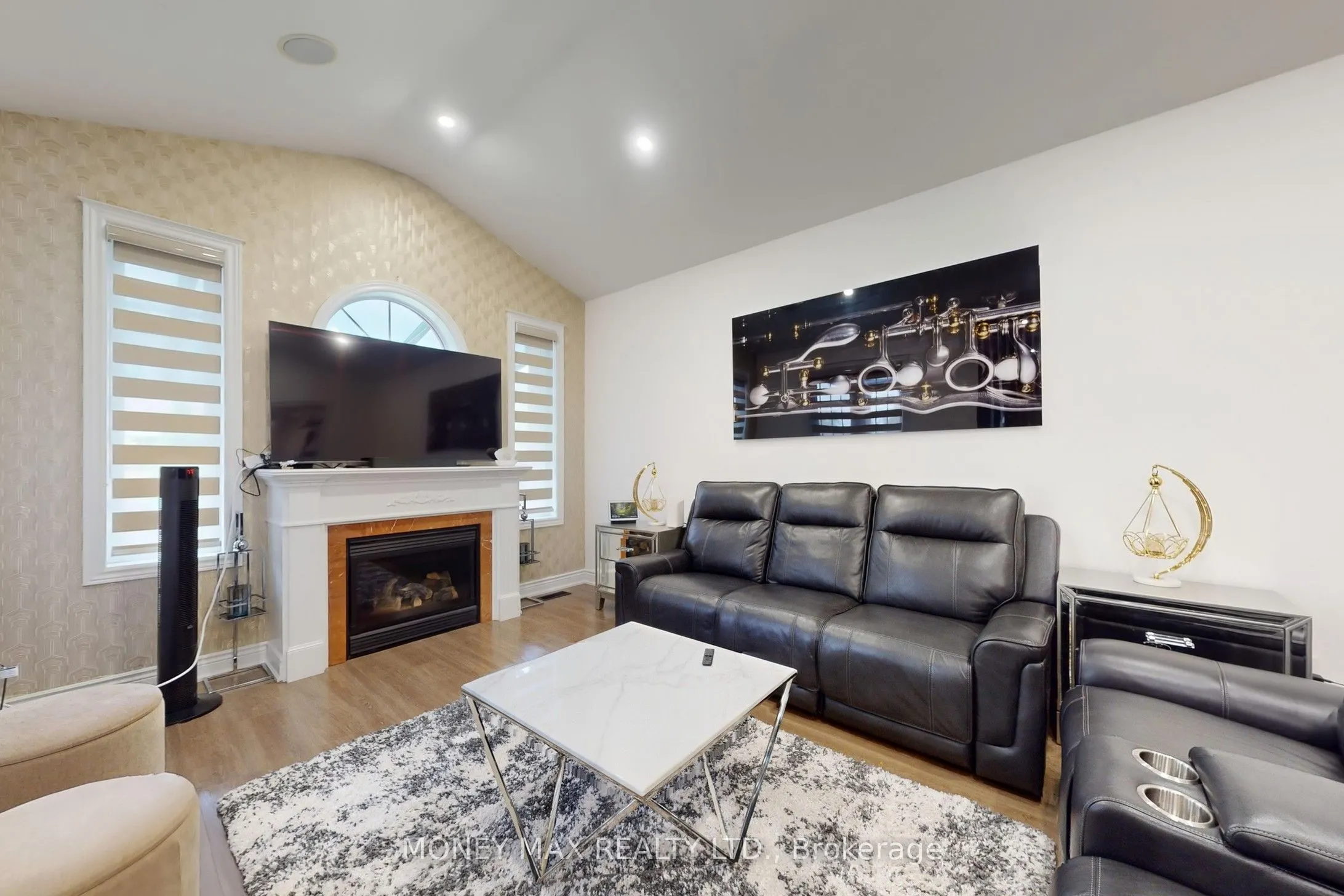 4 Pasadena Avenue
