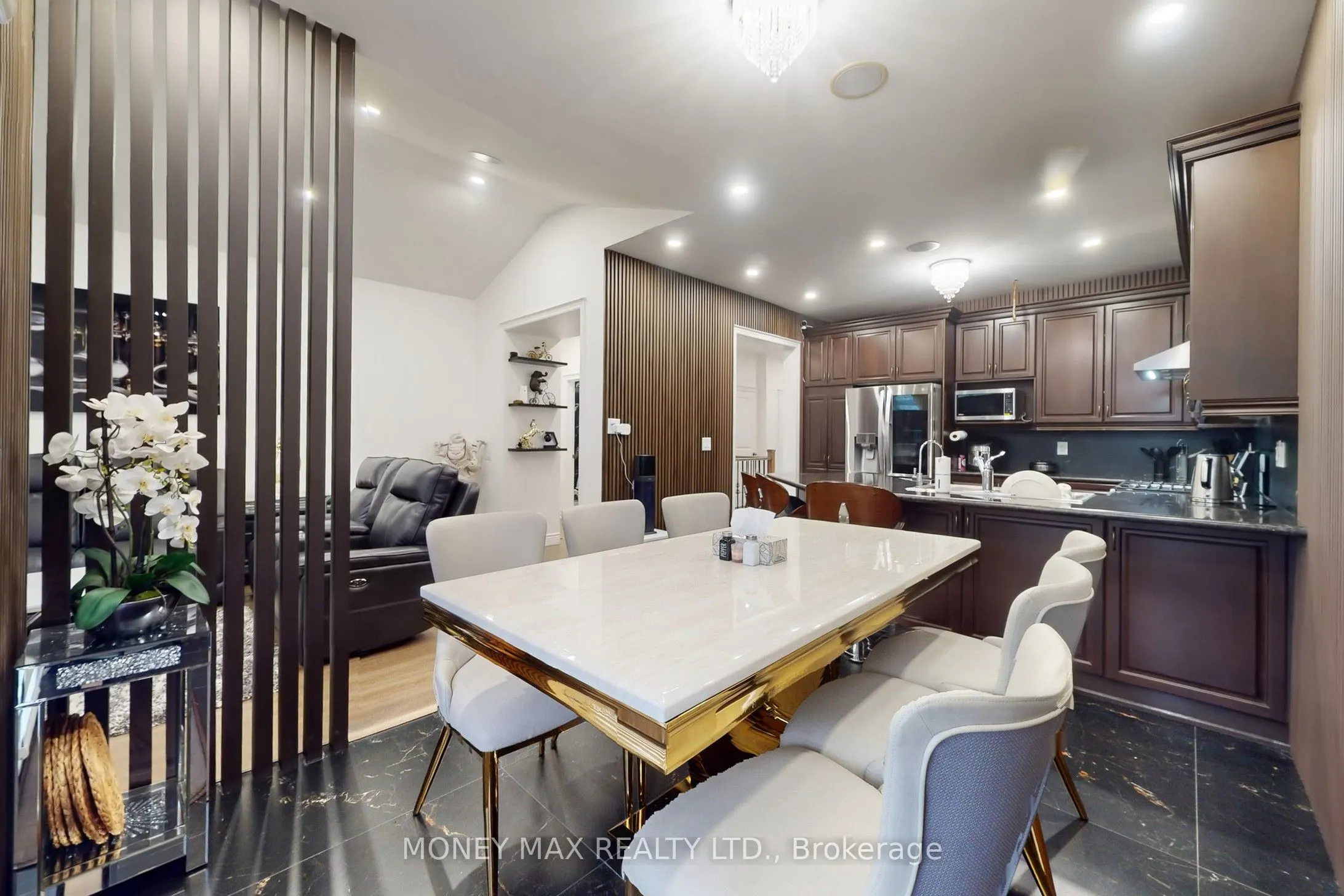 4 Pasadena Avenue