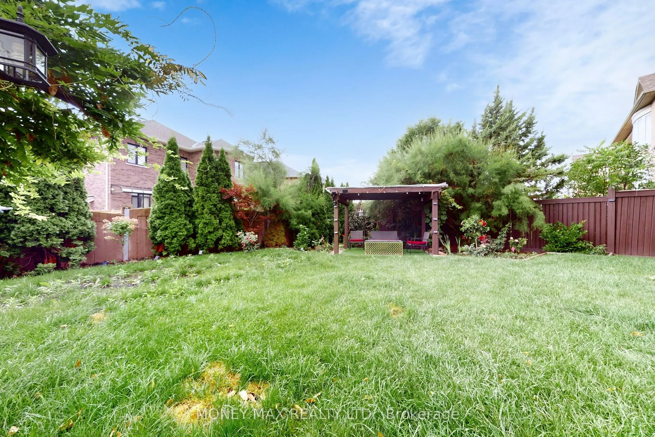 4 Pasadena Avenue