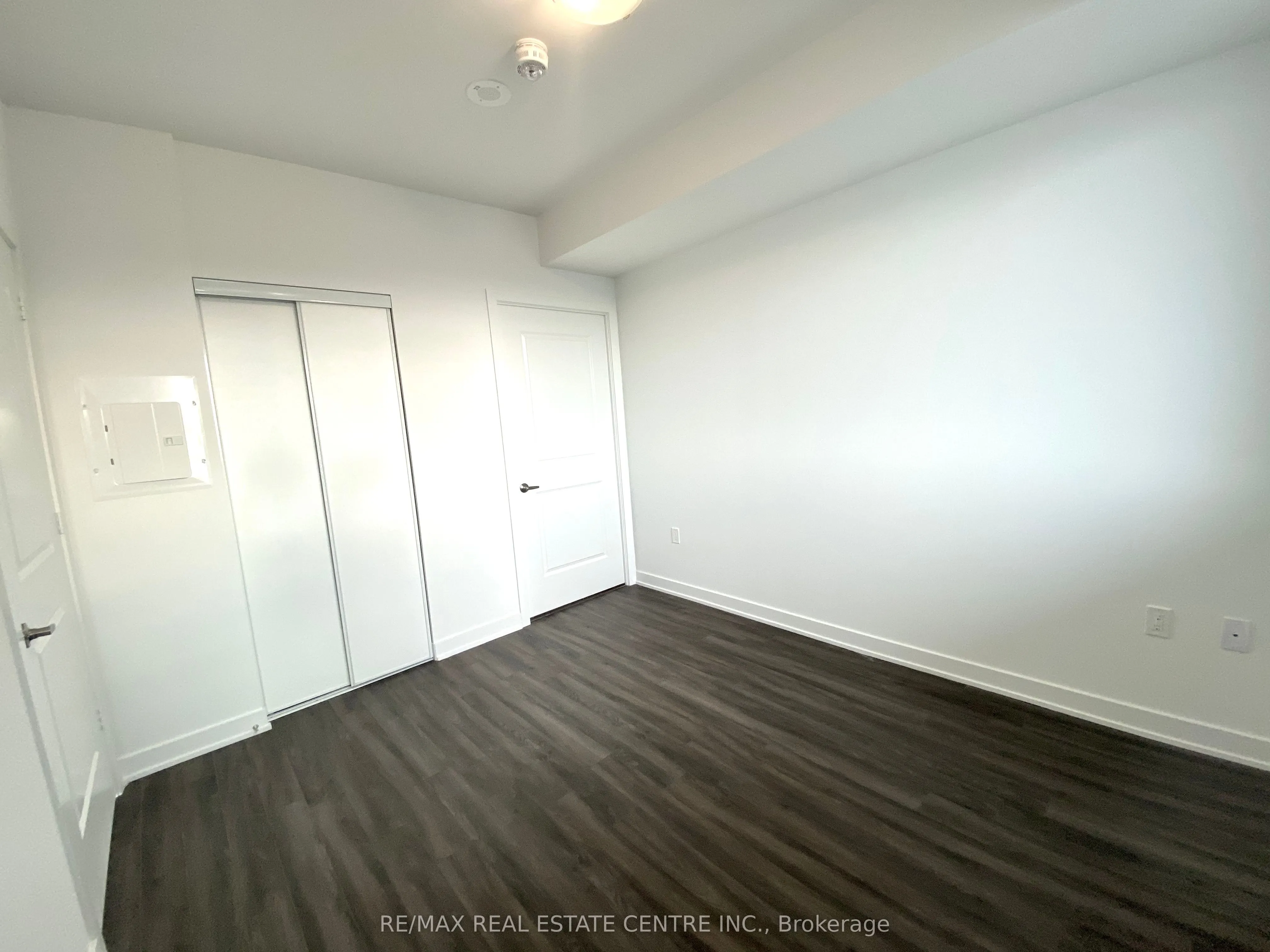 4699 Glen Erin Drive, #208
