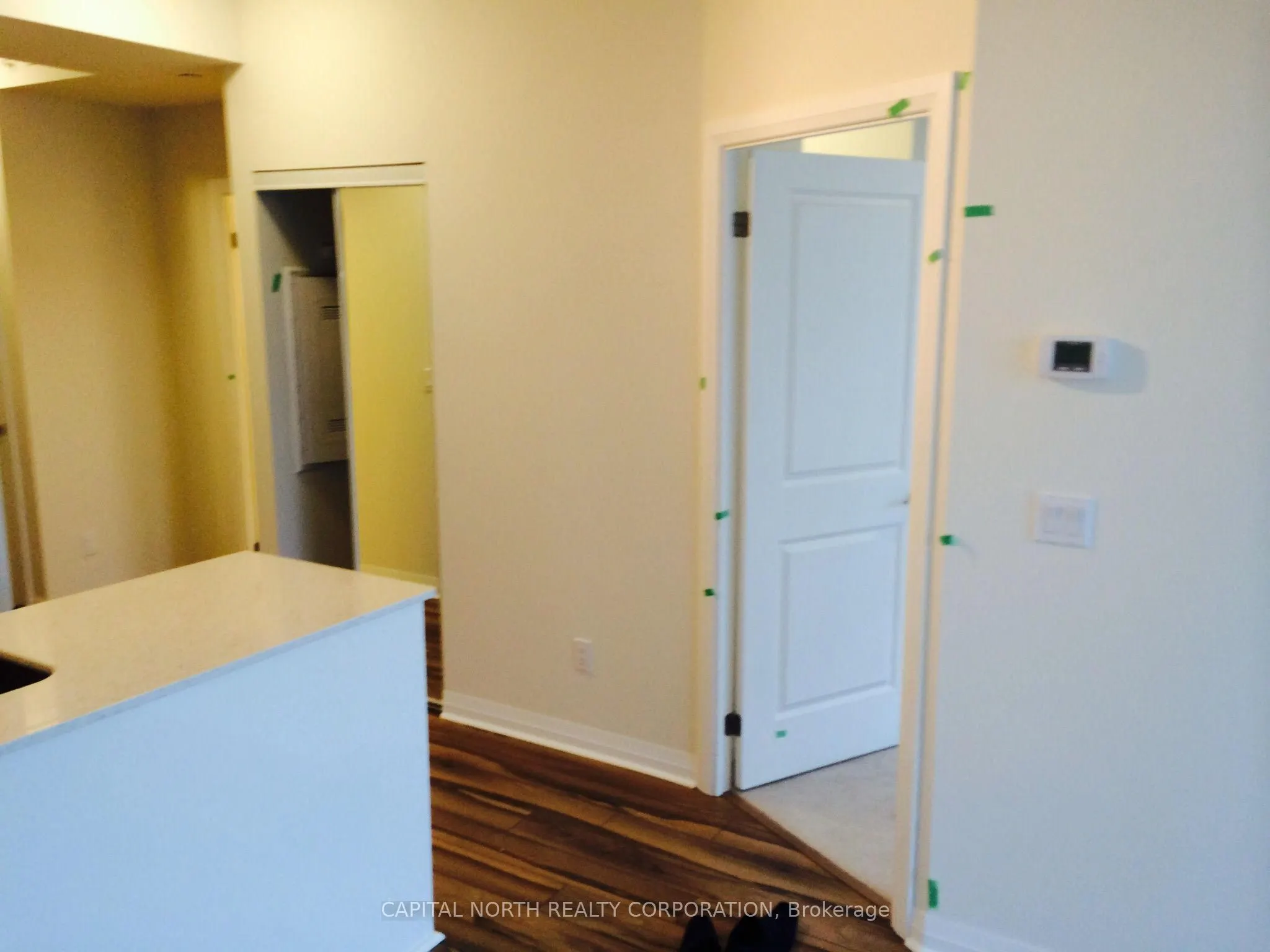 75 Eglinton Avenue W, #1903