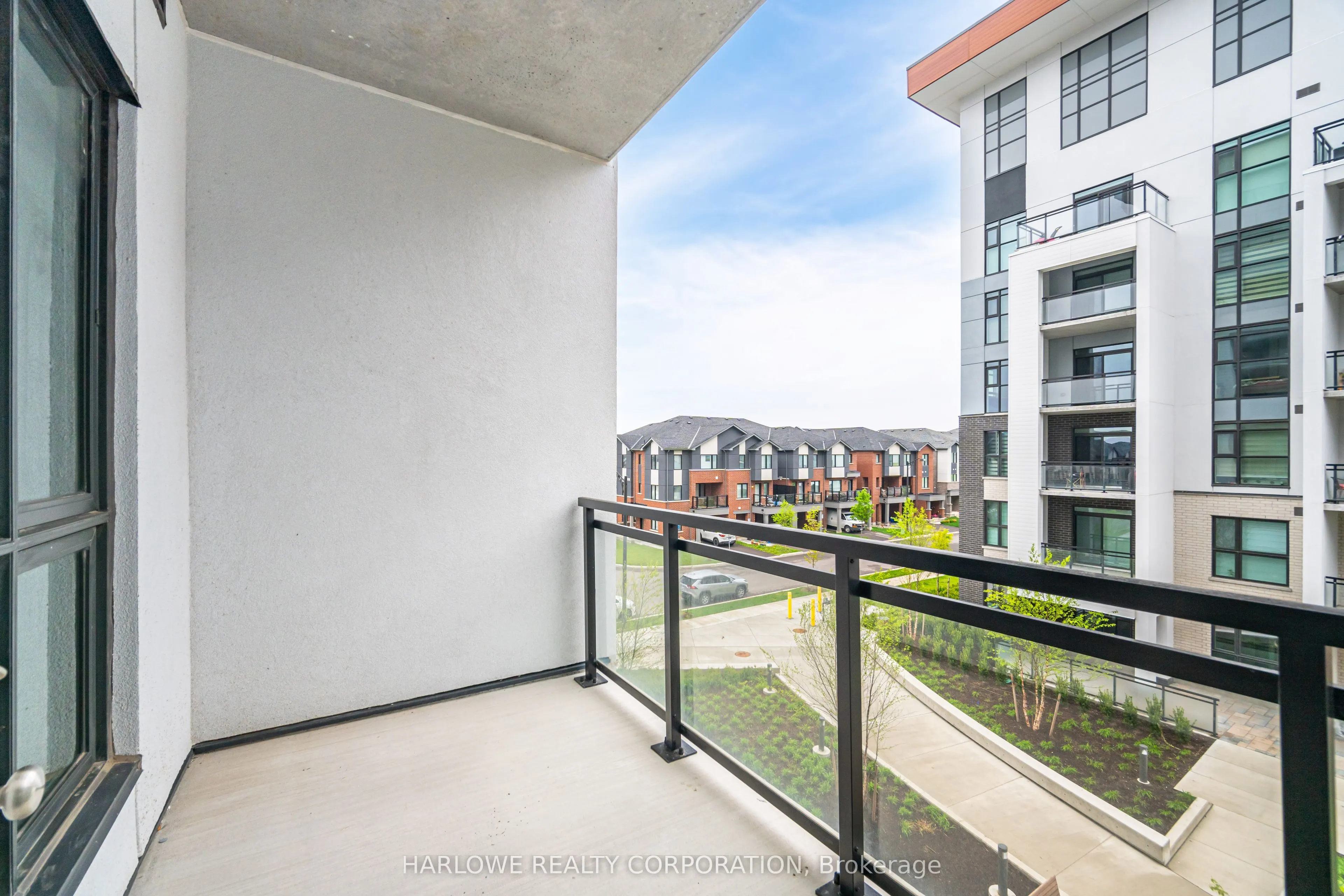 470 Gordon Krantz Avenue, #303
