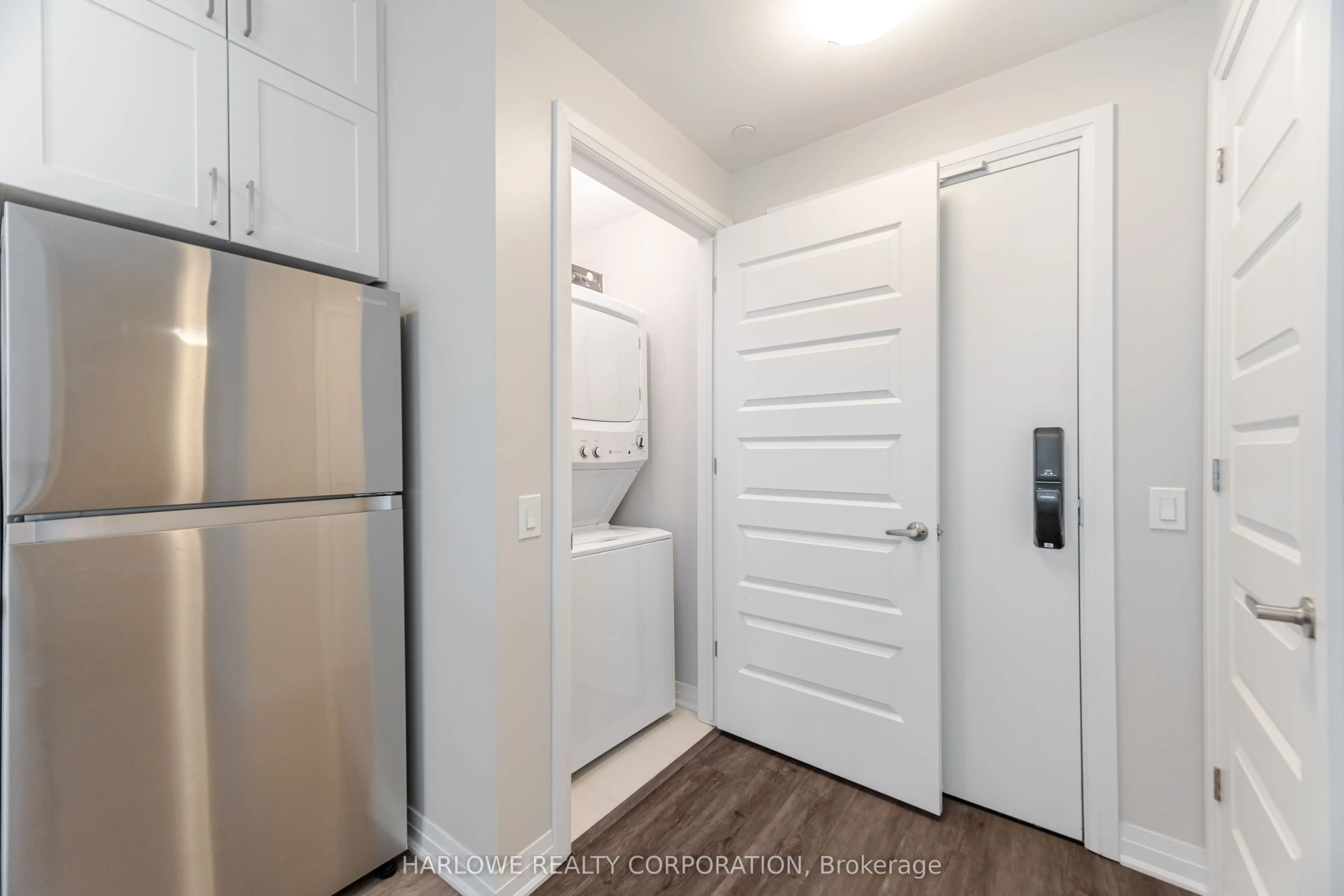 470 Gordon Krantz Avenue, #303