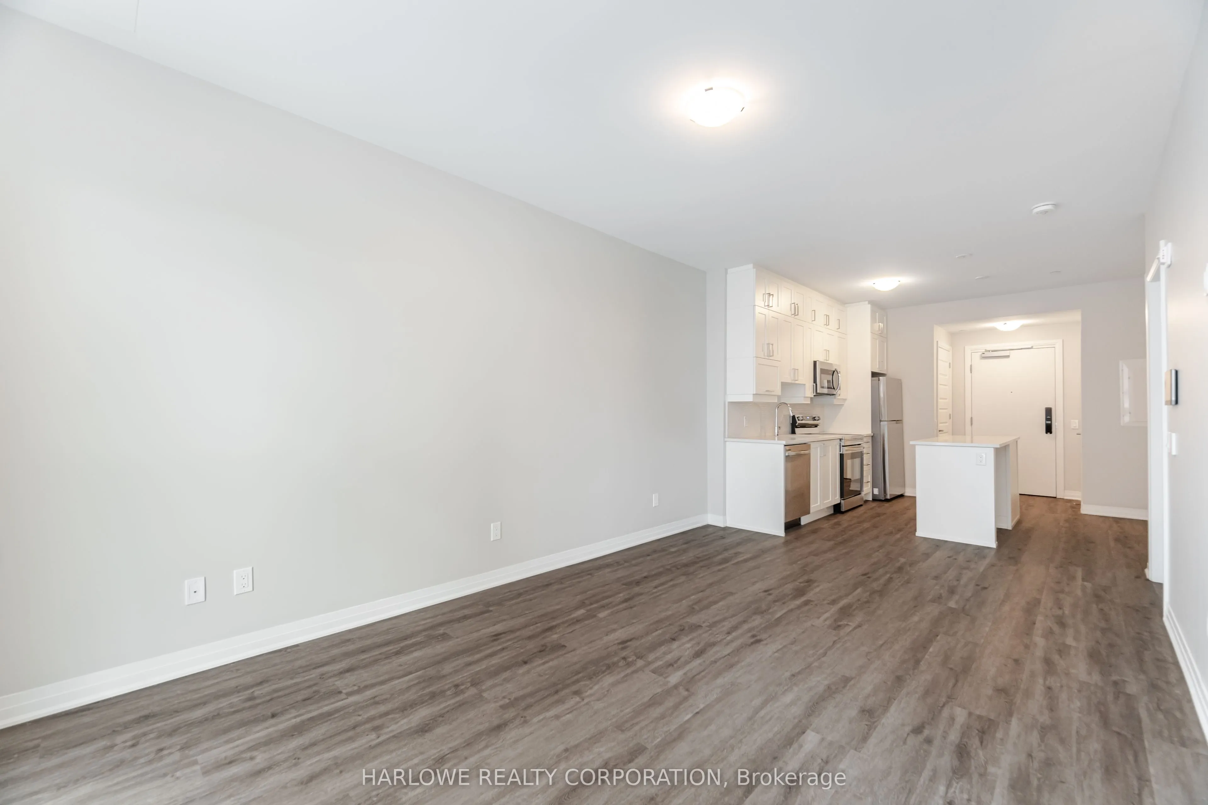 470 Gordon Krantz Avenue, #303
