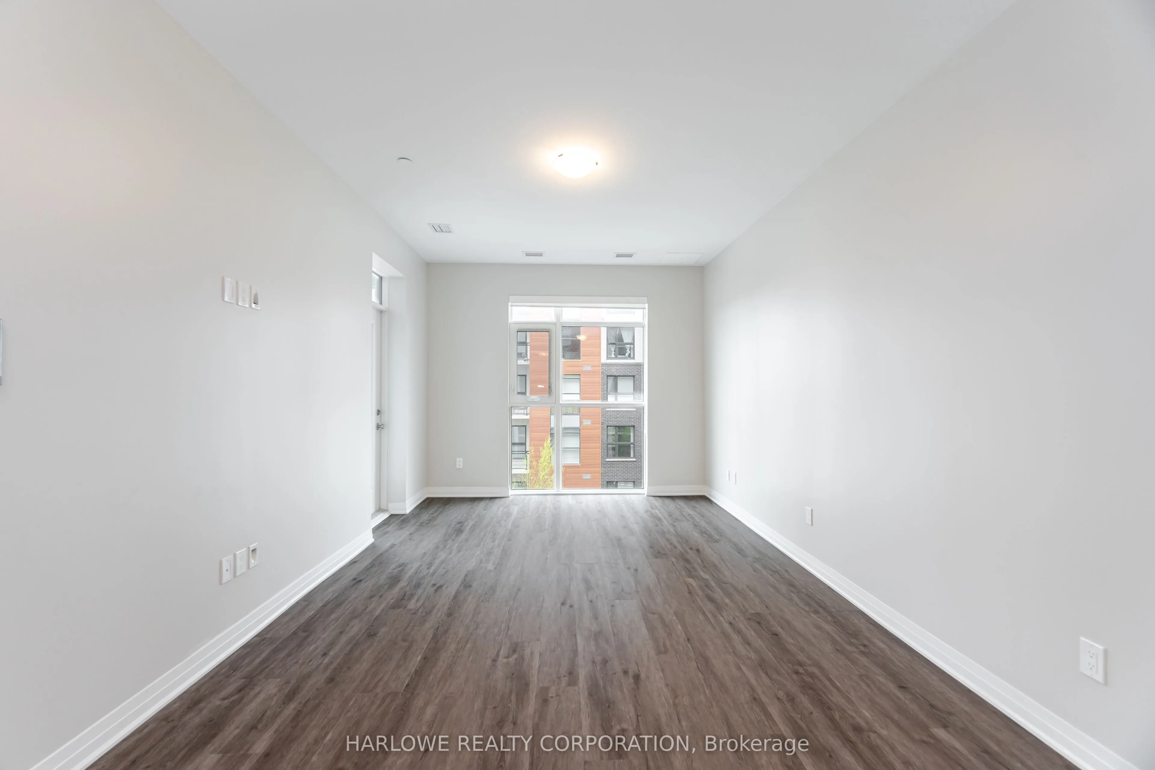 470 Gordon Krantz Avenue, #303