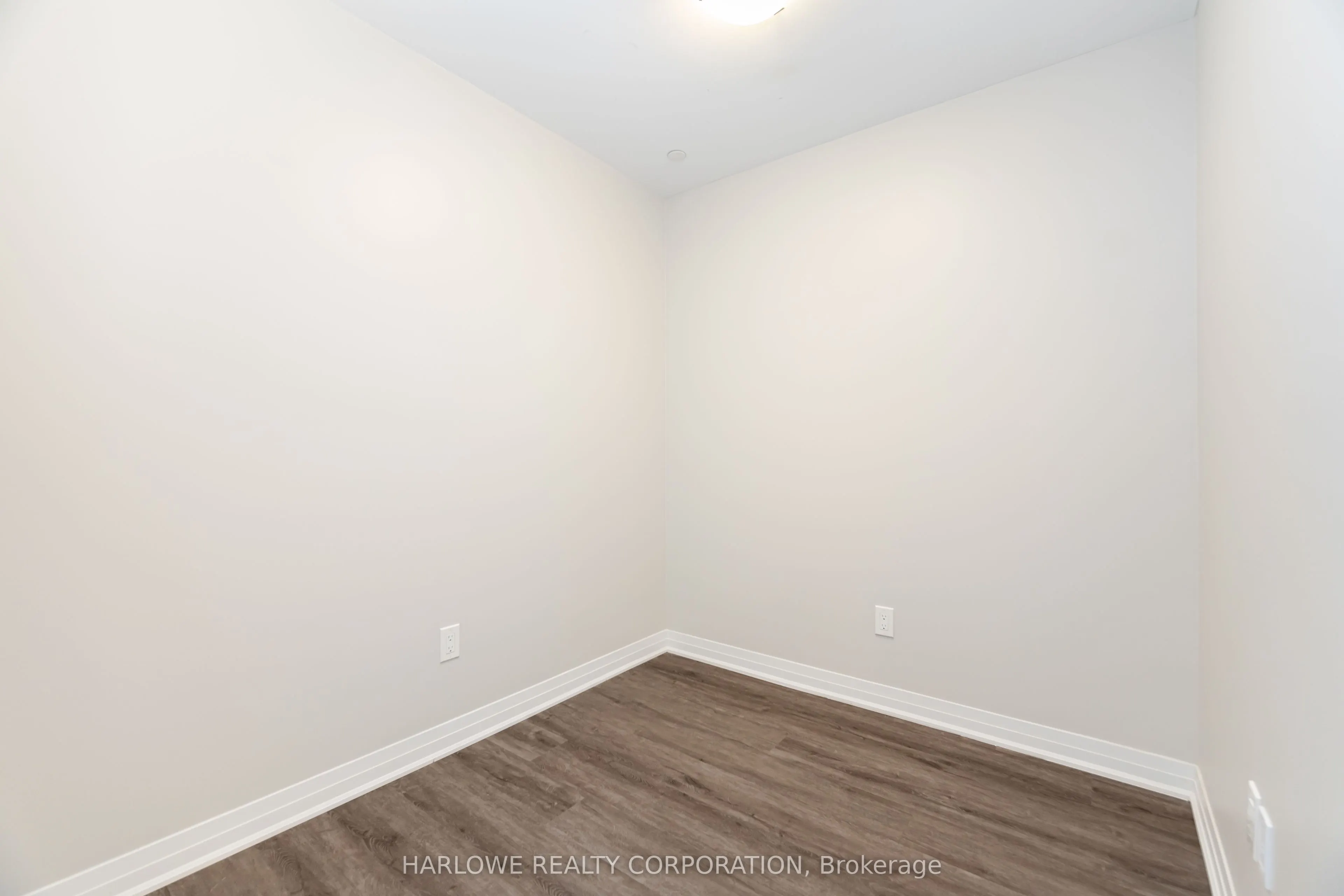470 Gordon Krantz Avenue, #303