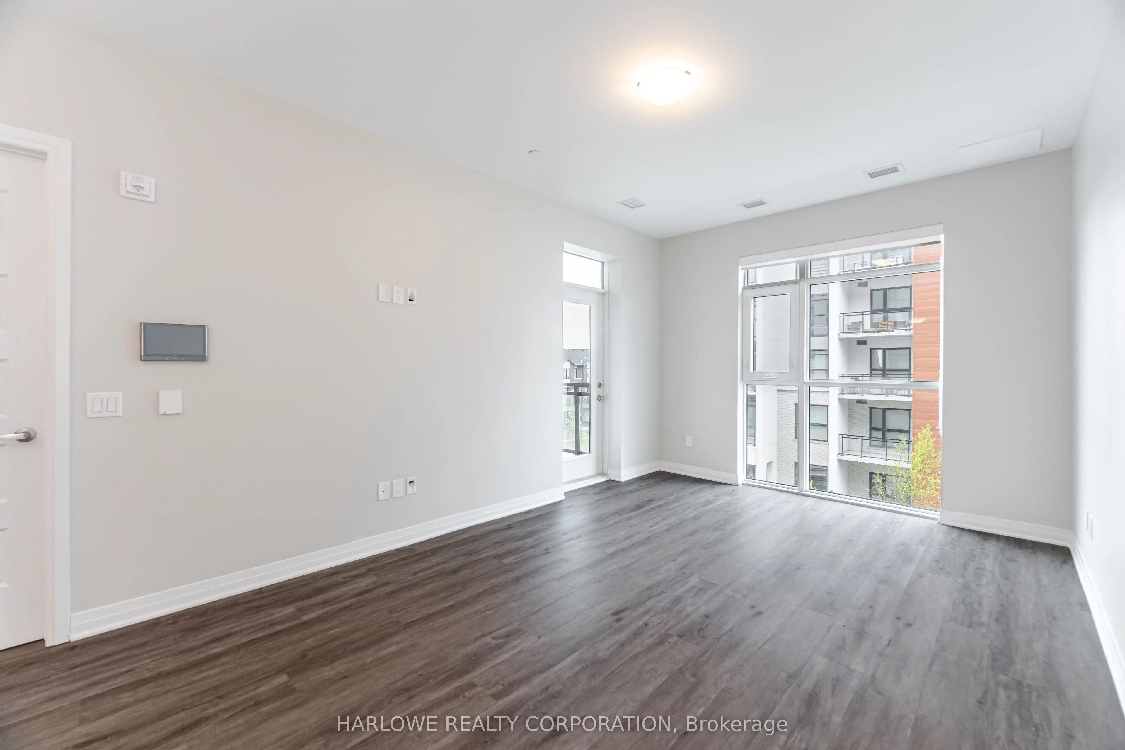 470 Gordon Krantz Avenue, #303