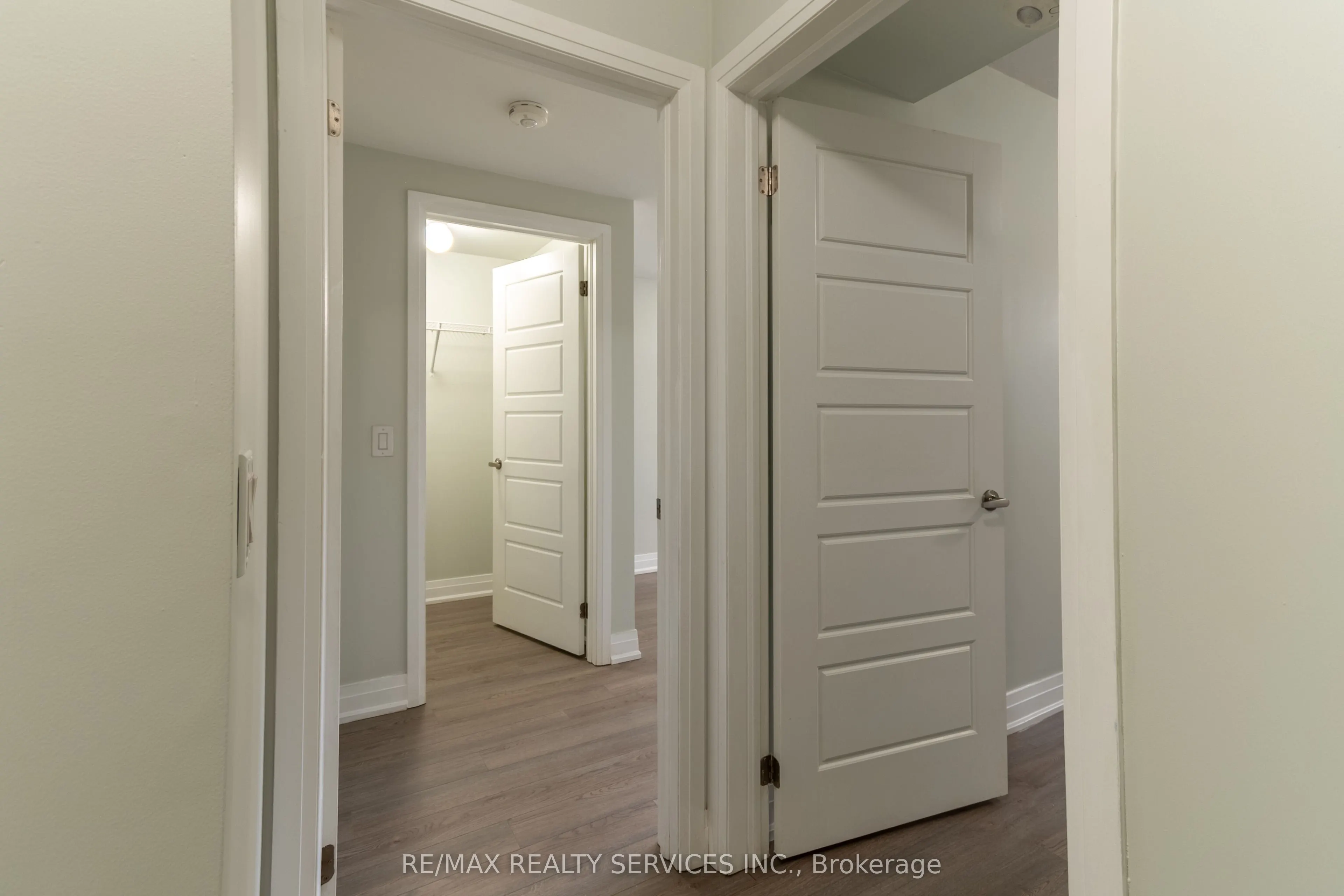 1208 Main Street E, #105