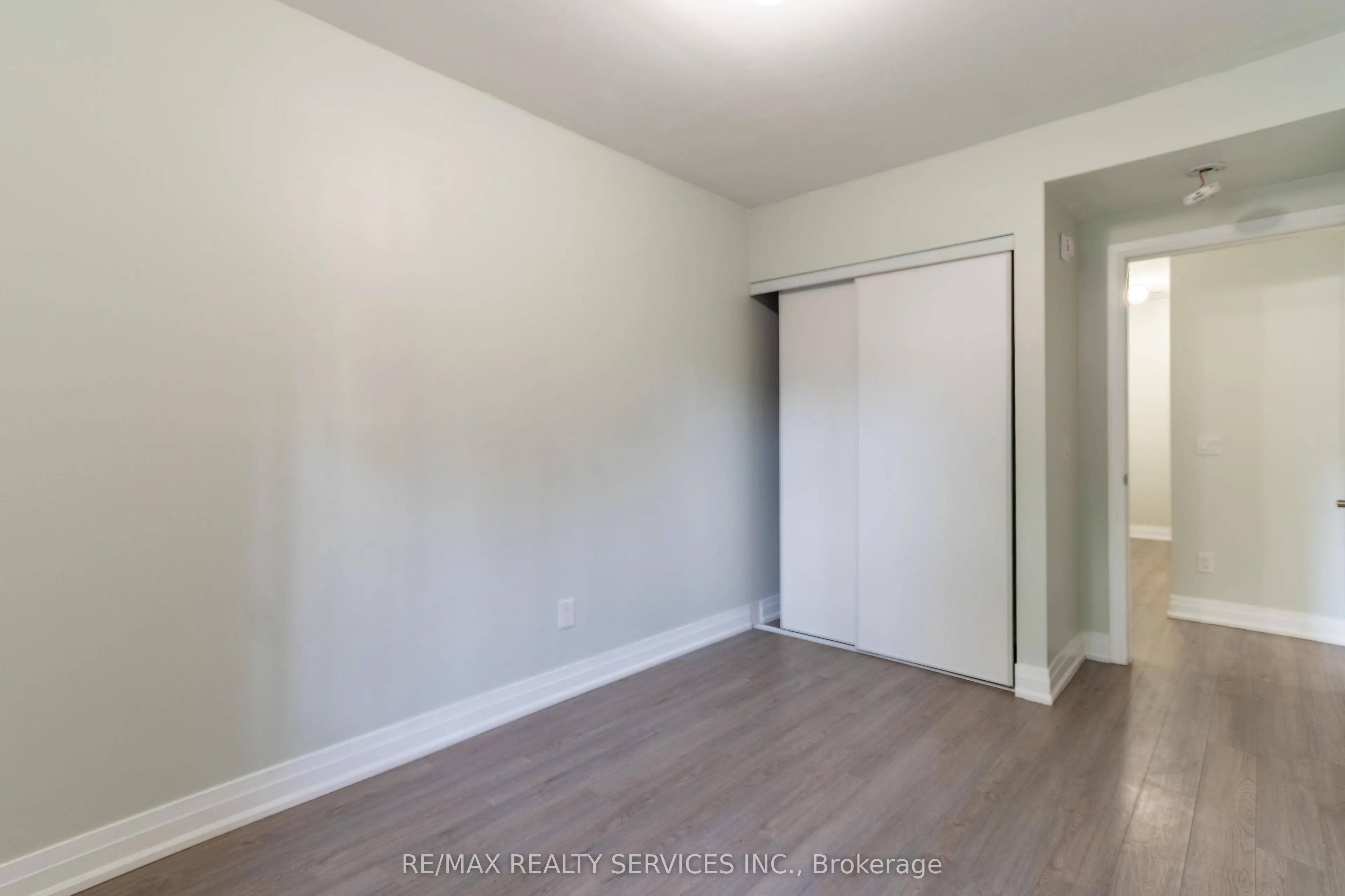 1208 Main Street E, #105