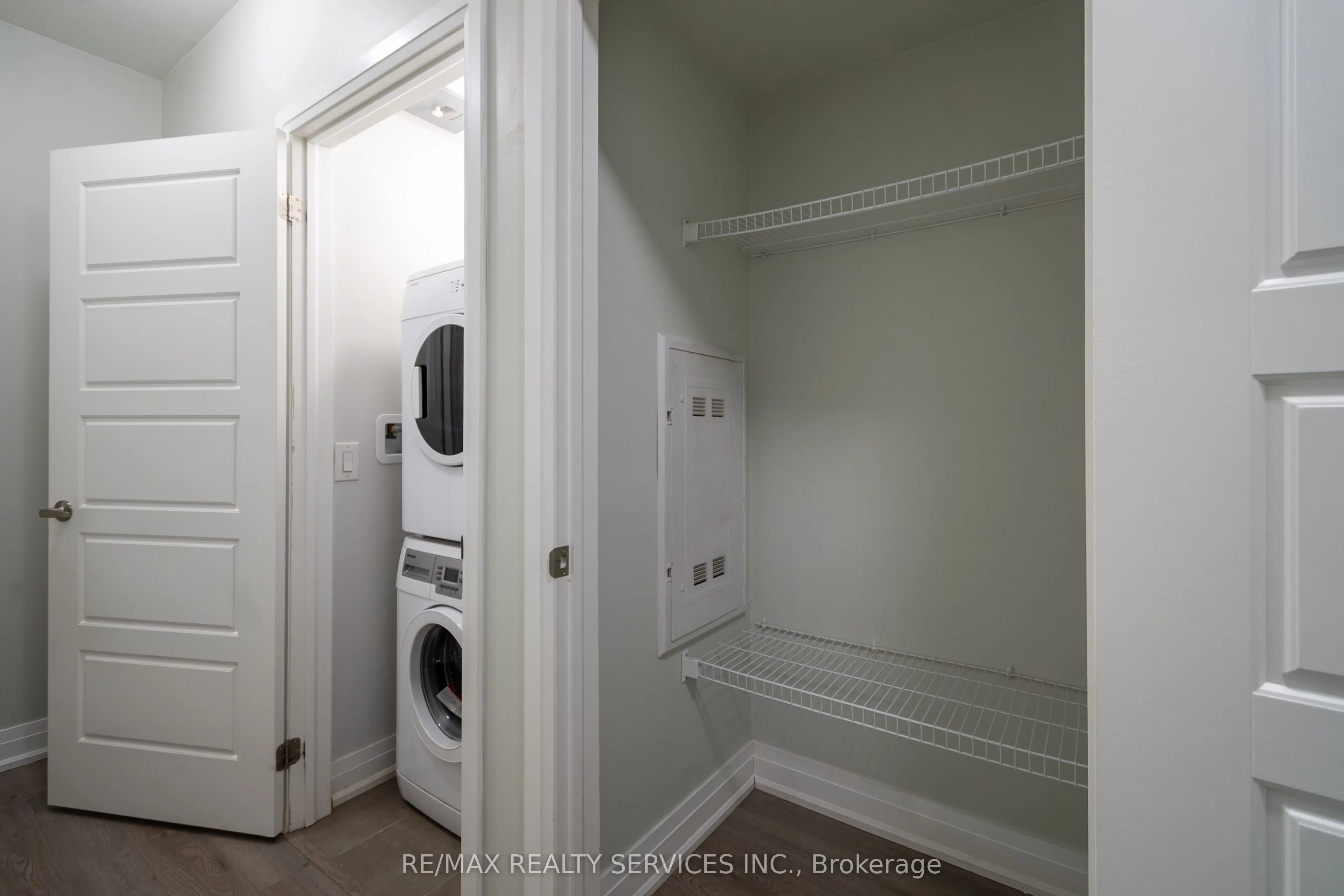 1208 Main Street E, #105